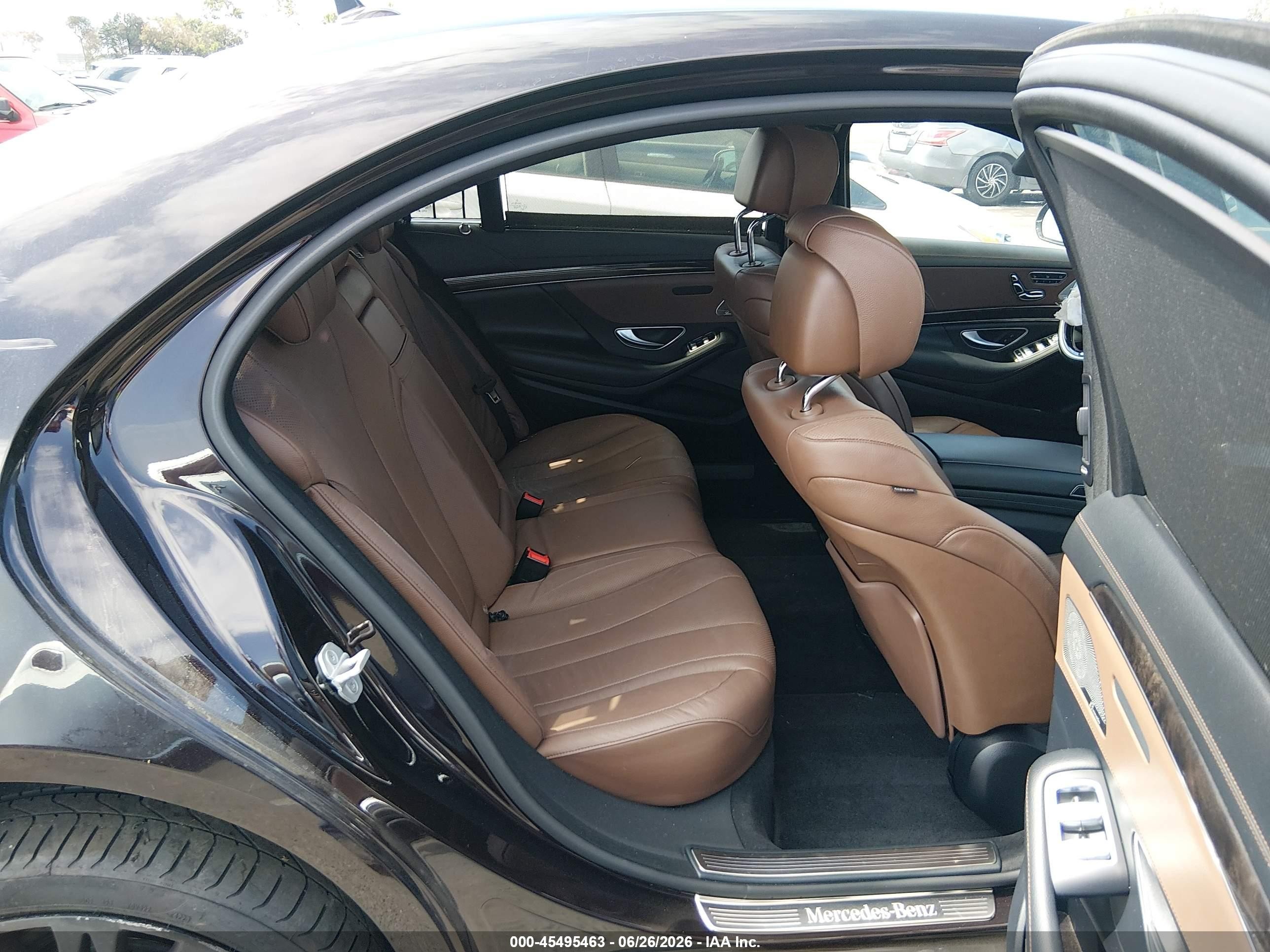 2015 Mercedes-benz S 550   Maroon vin: WDDUG8CB3FA202901