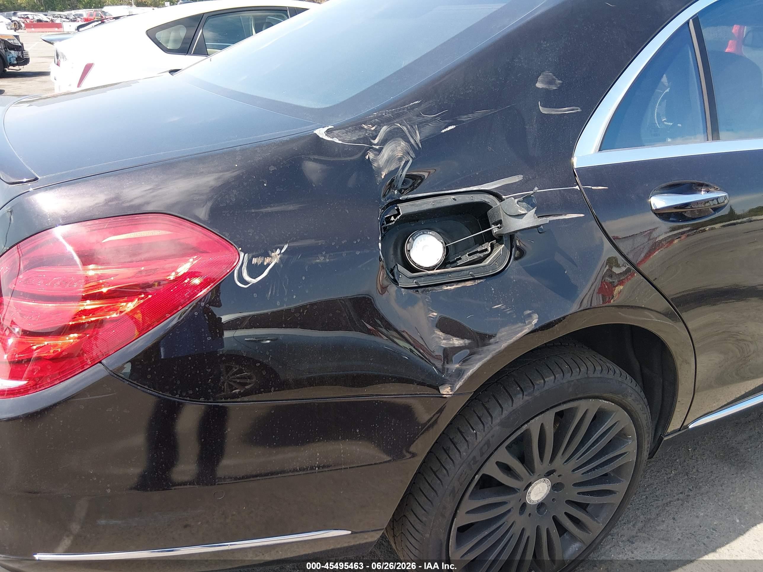 2015 Mercedes-benz S 550   Maroon vin: WDDUG8CB3FA202901