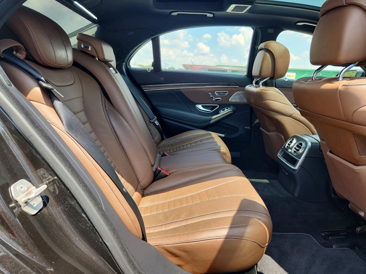2014 Mercedes-benz S 550 Черный vin: WDDUG8CB4EA008831