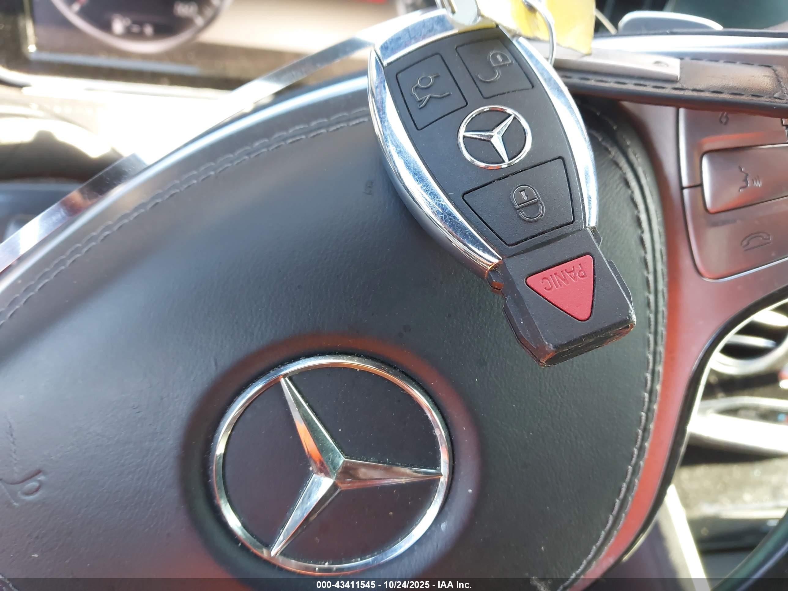 2014 Mercedes-benz S 550   Black vin: WDDUG8CB4EA060248