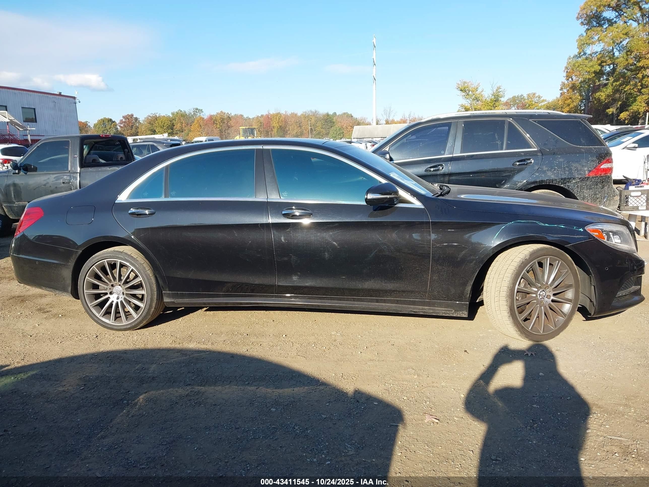 2014 Mercedes-benz S 550   Black vin: WDDUG8CB4EA060248