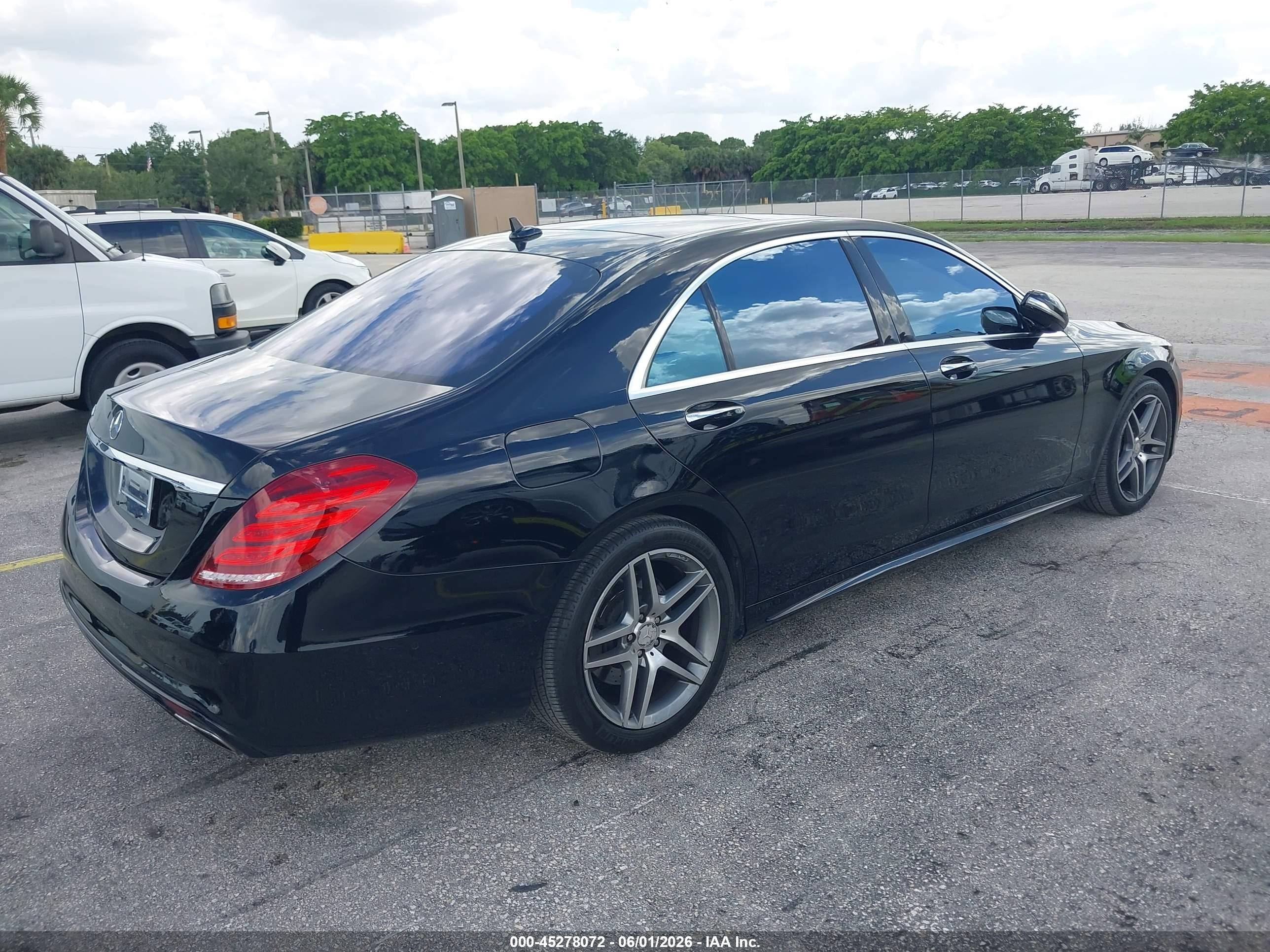 2014 Mercedes-benz S 550   Black vin: WDDUG8CB4EA065417