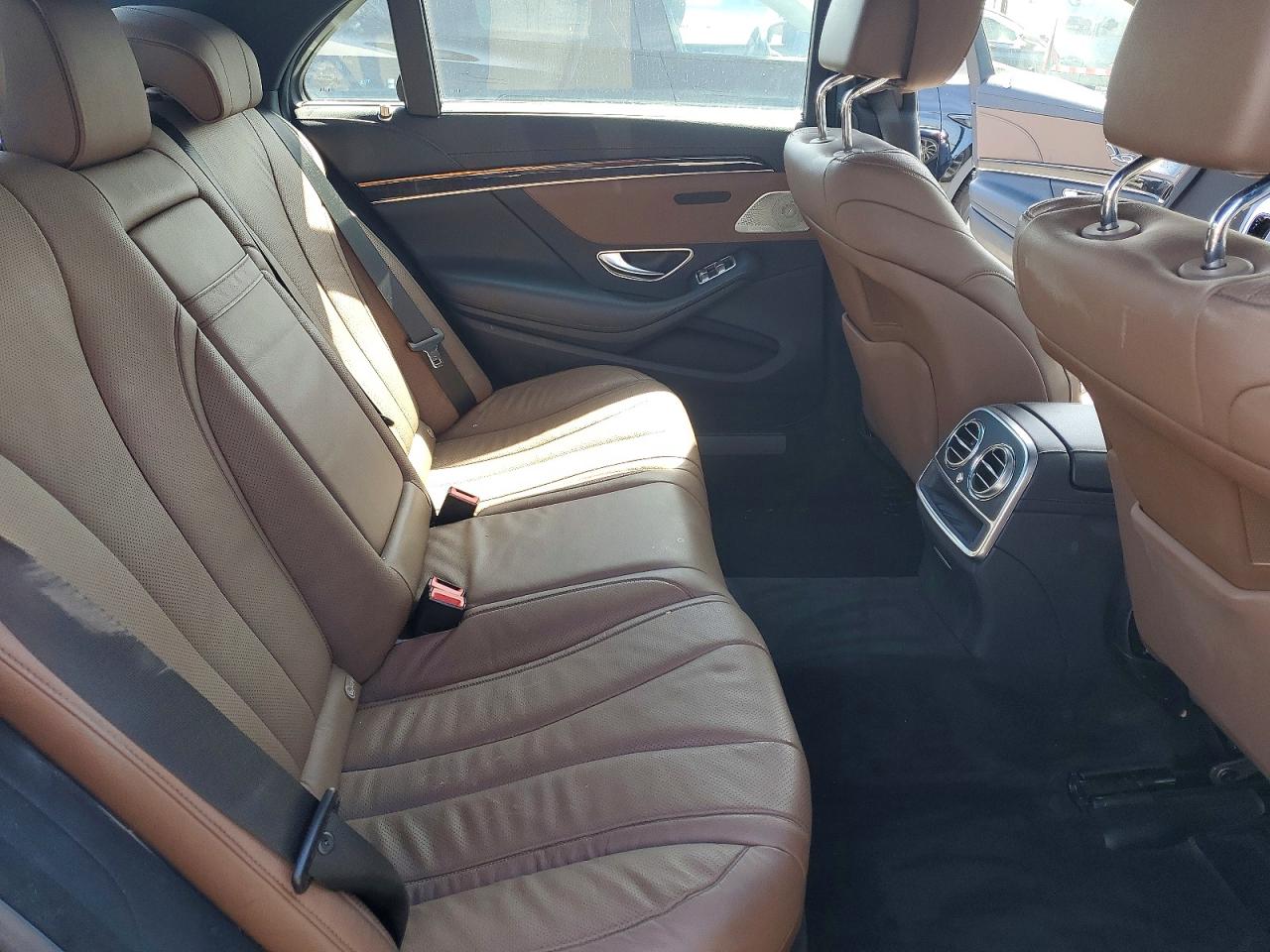 2015 Mercedes-benz S 550 Blue vin: WDDUG8CB4FA163378