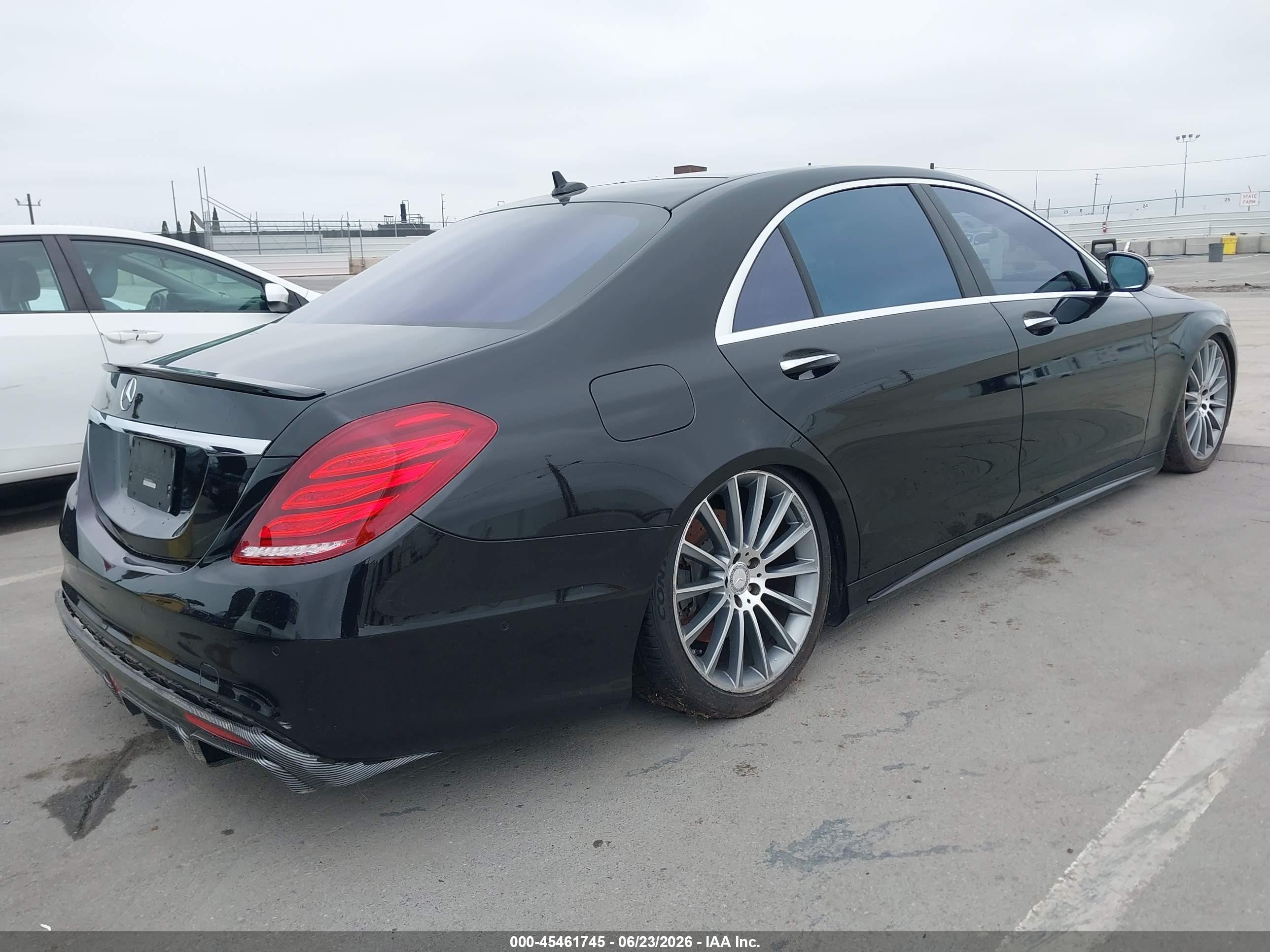 2015 Mercedes-benz S 550   Black vin: WDDUG8CB4FA180326