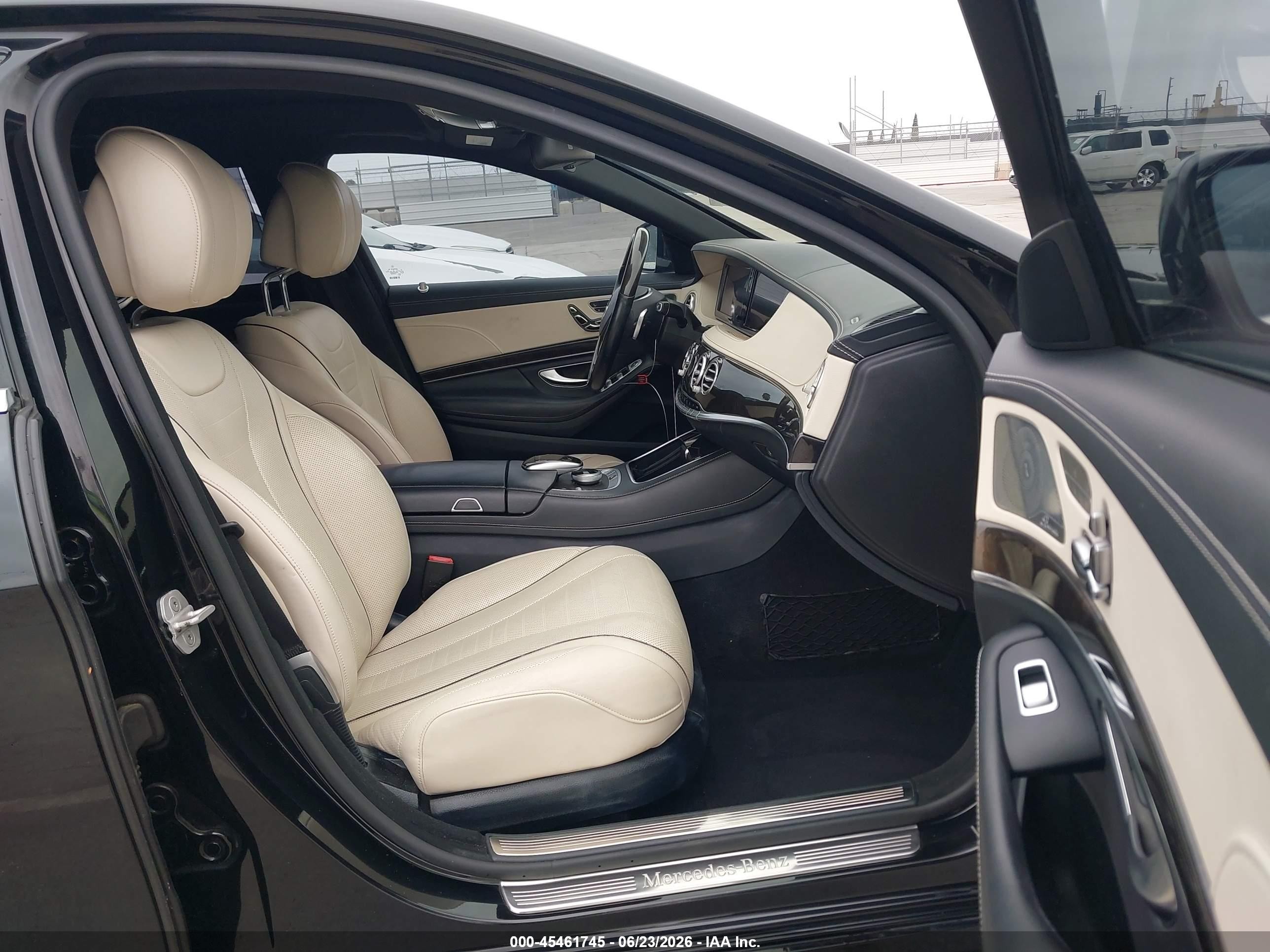 2015 Mercedes-benz S 550   Black vin: WDDUG8CB4FA180326