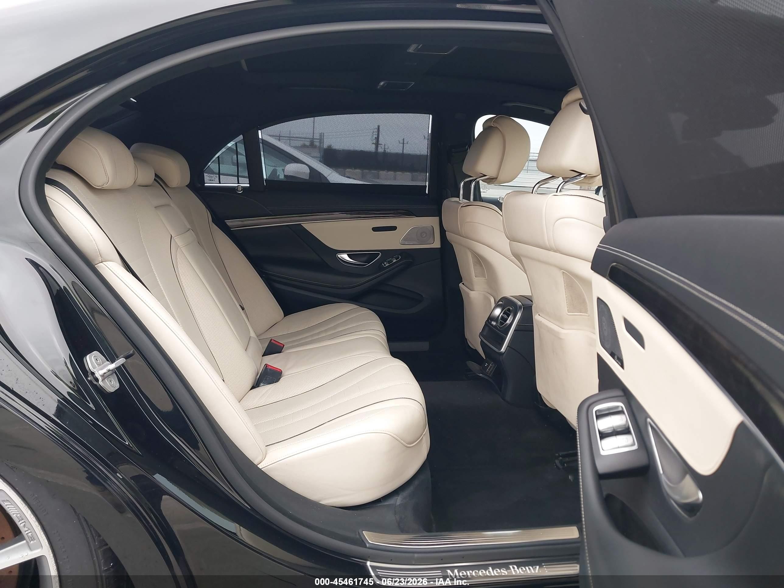 2015 Mercedes-benz S 550   Black vin: WDDUG8CB4FA180326