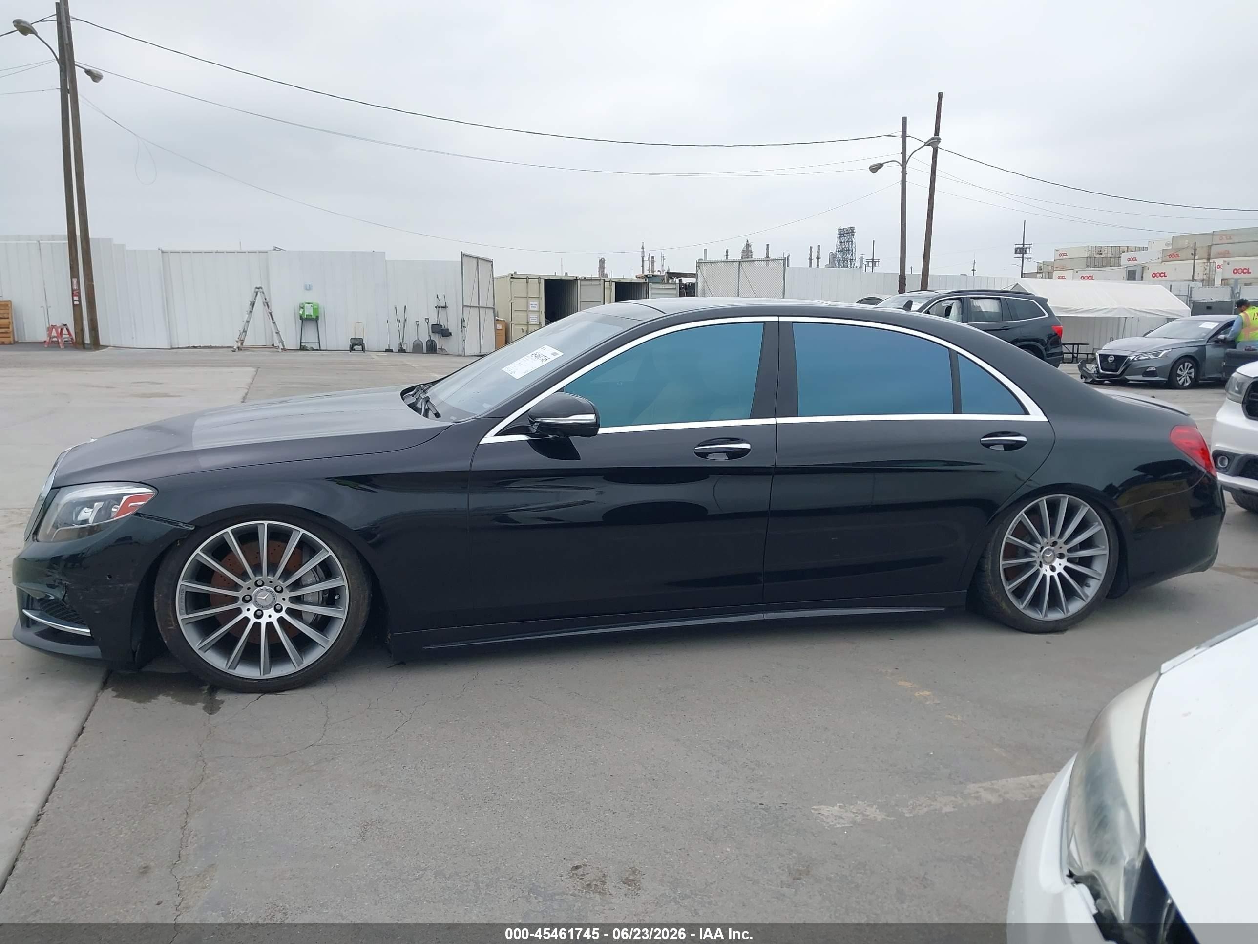 2015 Mercedes-benz S 550   Black vin: WDDUG8CB4FA180326