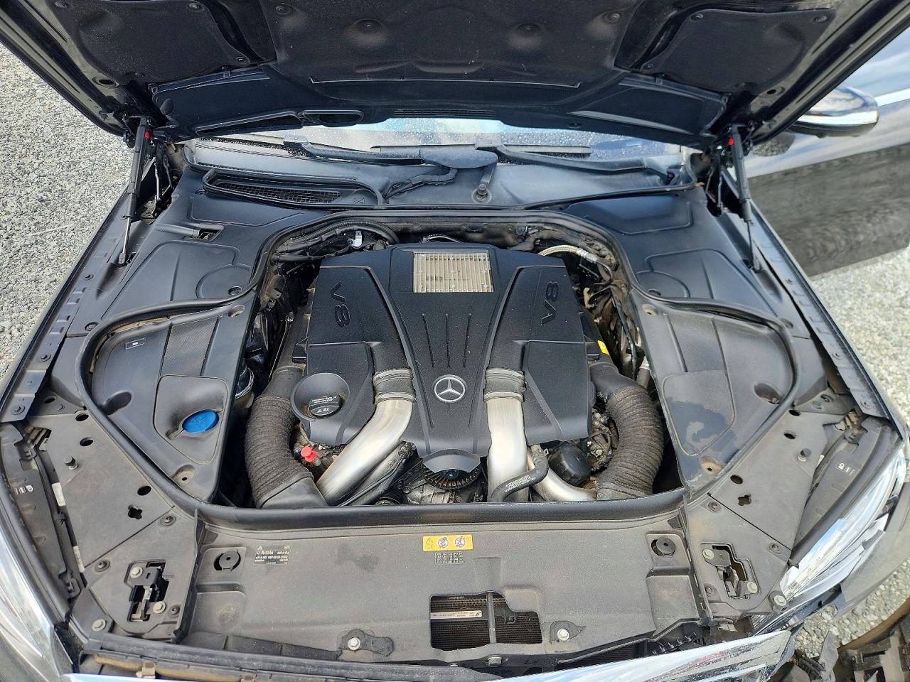 2015 Mercedes-benz S 550 Черный vin: WDDUG8CB4FA197465