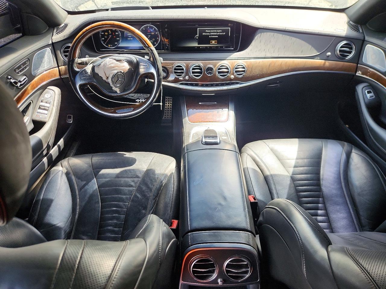 2015 Mercedes-benz S 550 Черный vin: WDDUG8CB4FA197465