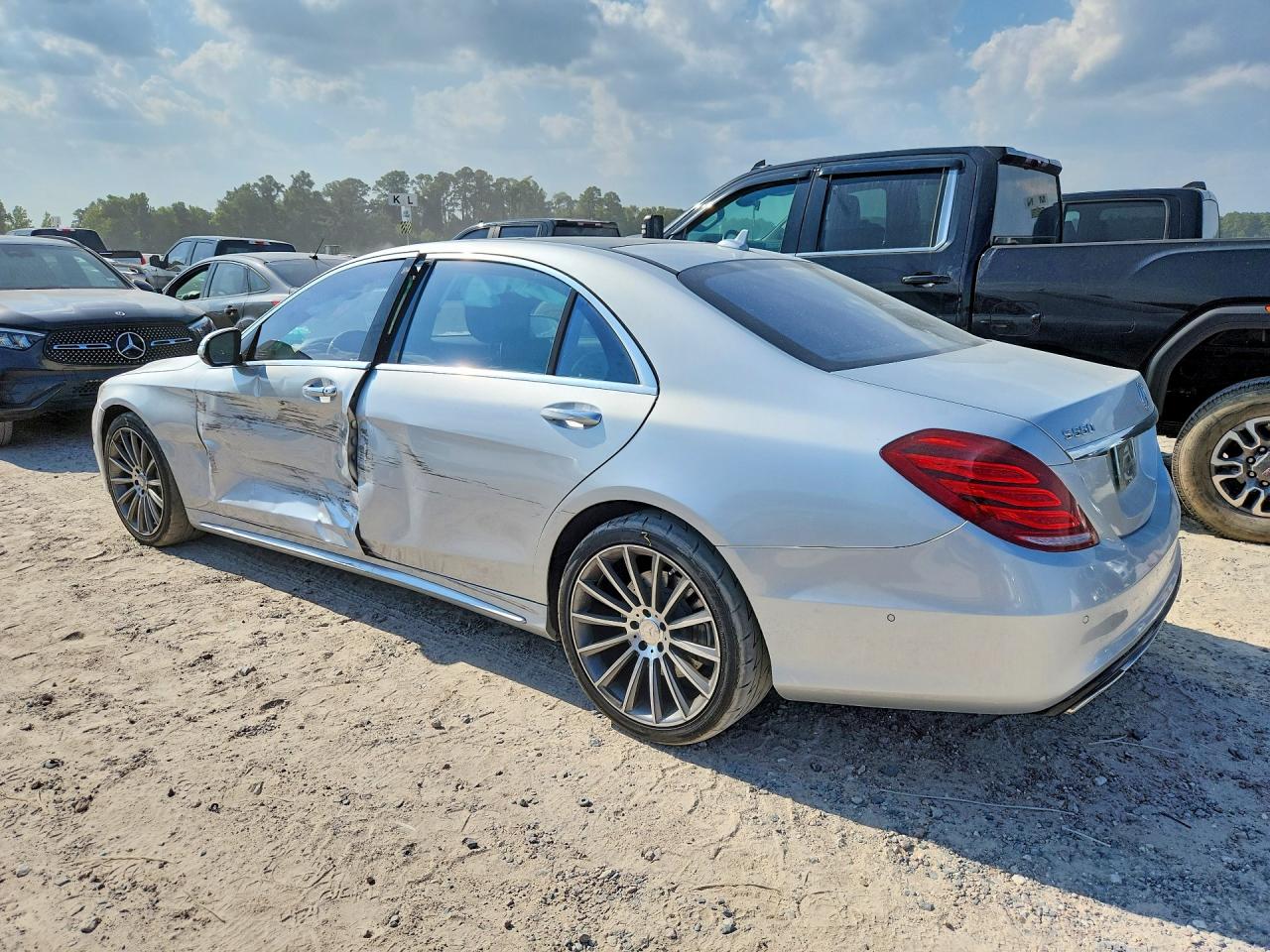 2014 Mercedes-benz S 550 Silver vin: WDDUG8CB5EA046293