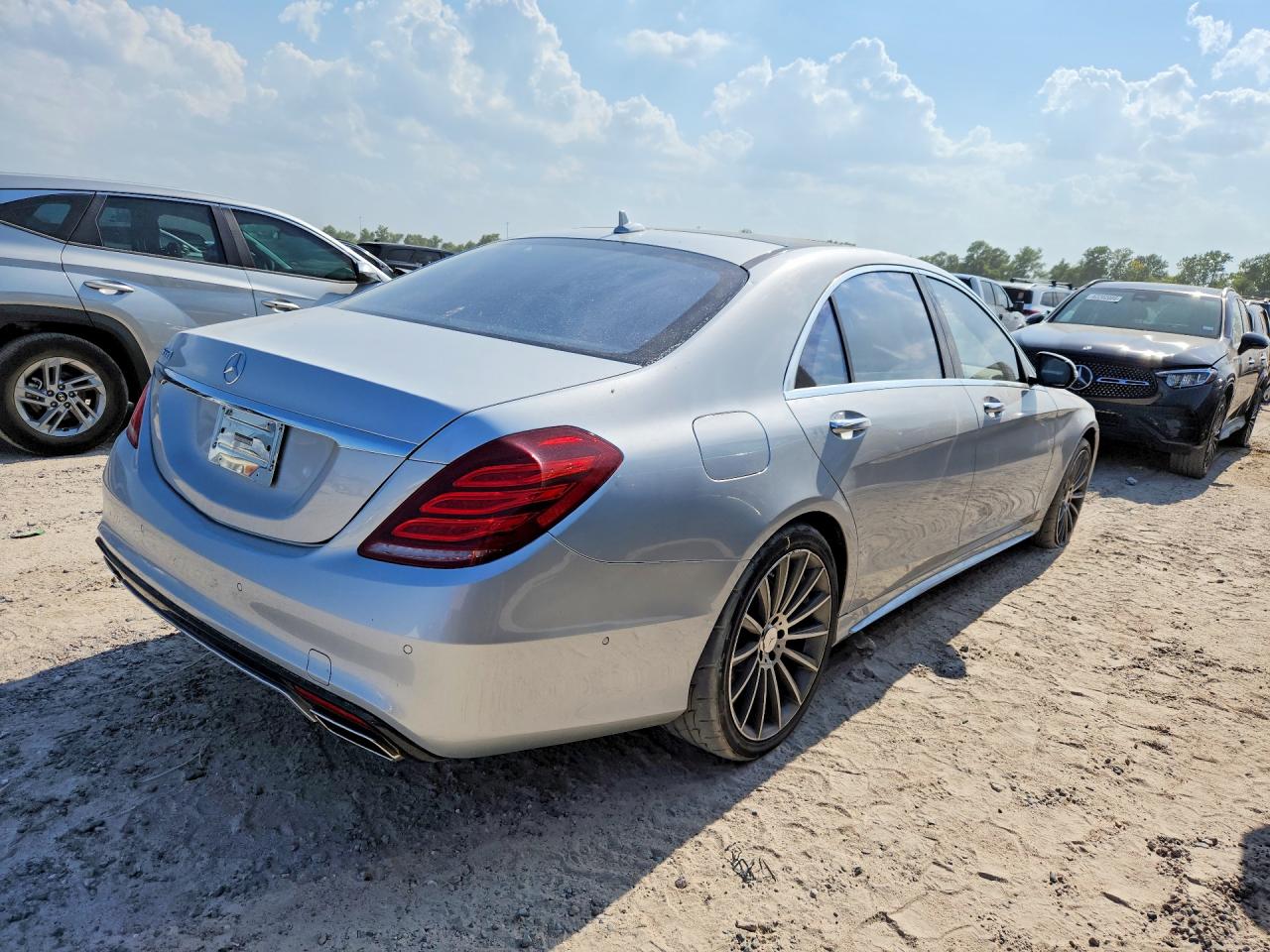 2014 Mercedes-benz S 550 Silver vin: WDDUG8CB5EA046293