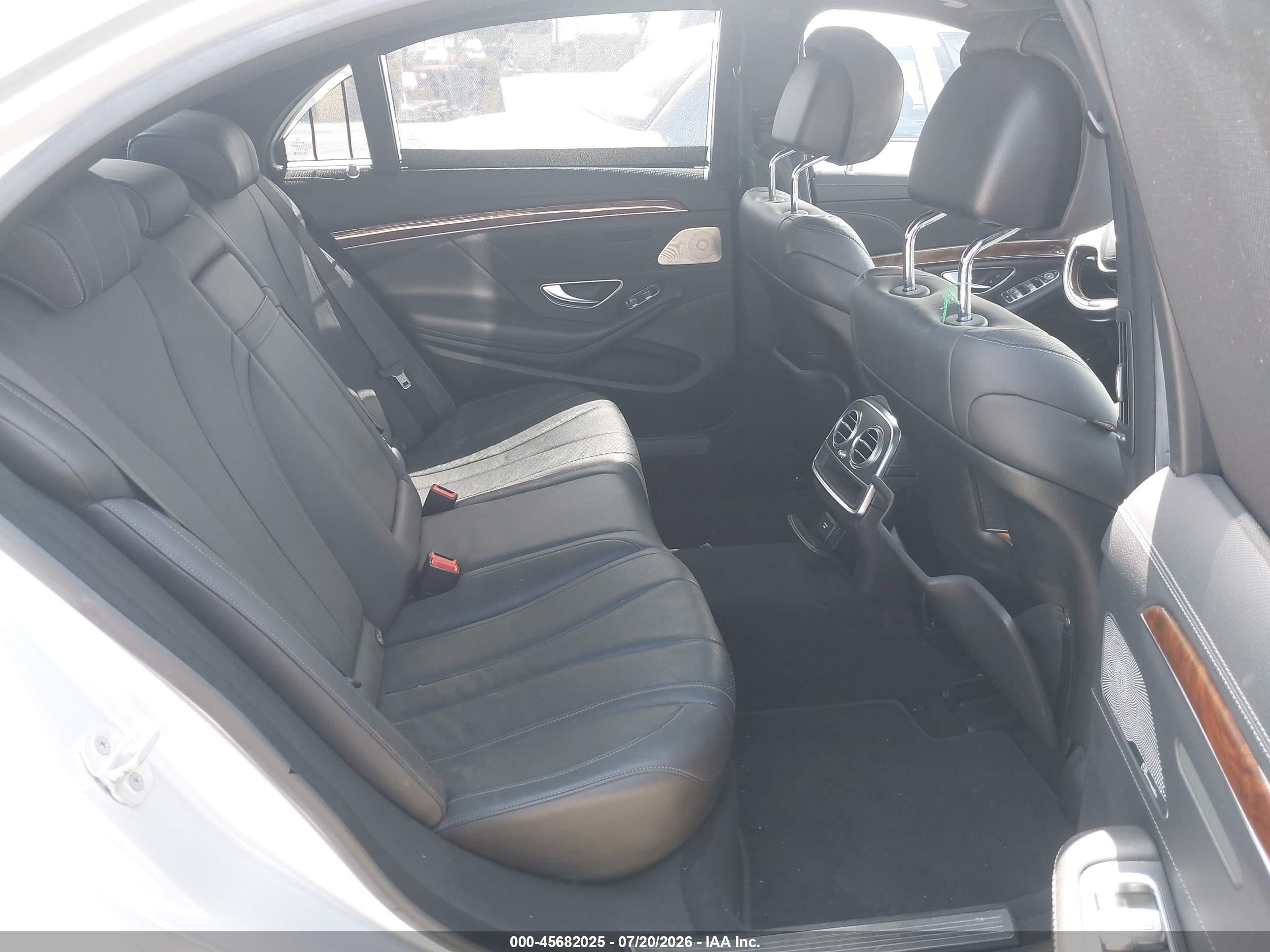 2014 Mercedes-benz S 550   Silver vin: WDDUG8CB5EA055933