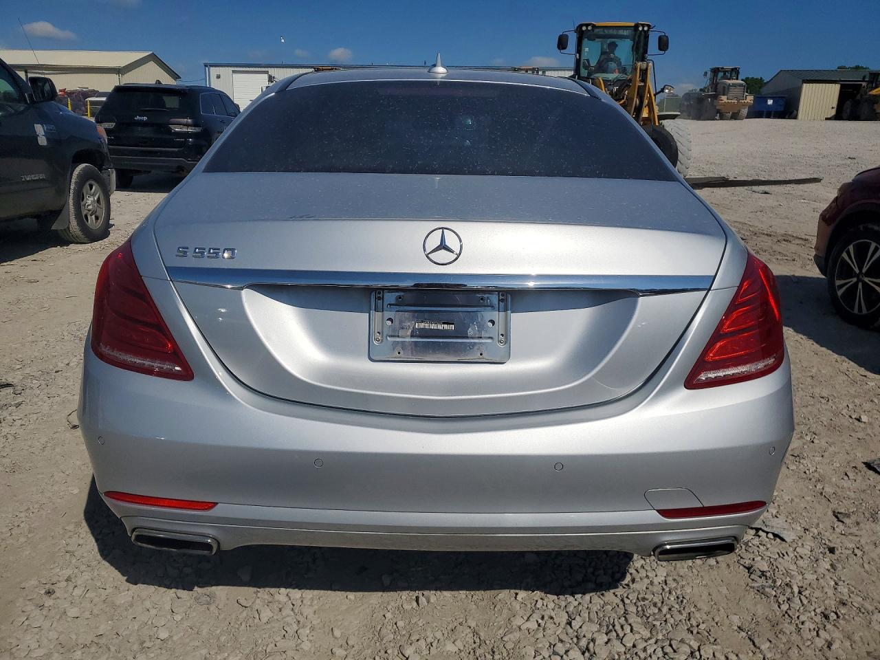 2015 Mercedes-benz S 550 White vin: WDDUG8CB5FA075228