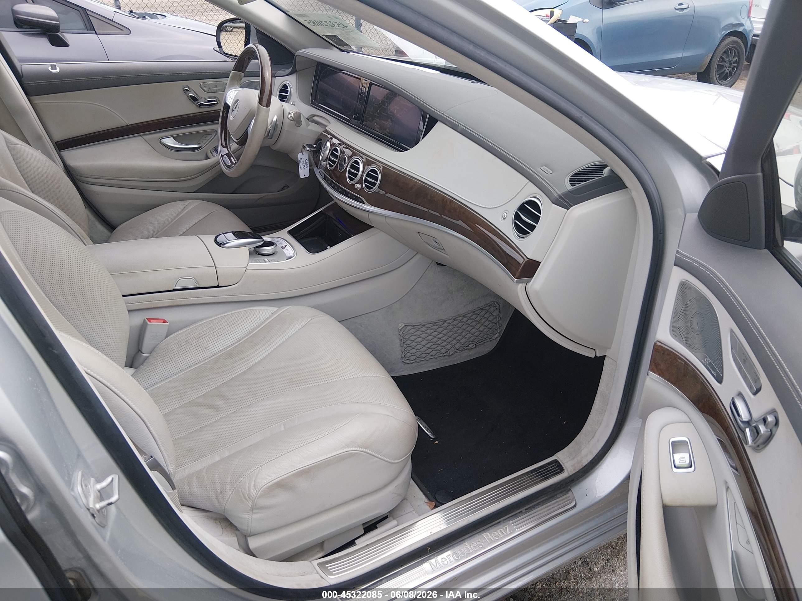 2015 Mercedes-benz S 550   Серебряный vin: WDDUG8CB5FA103965