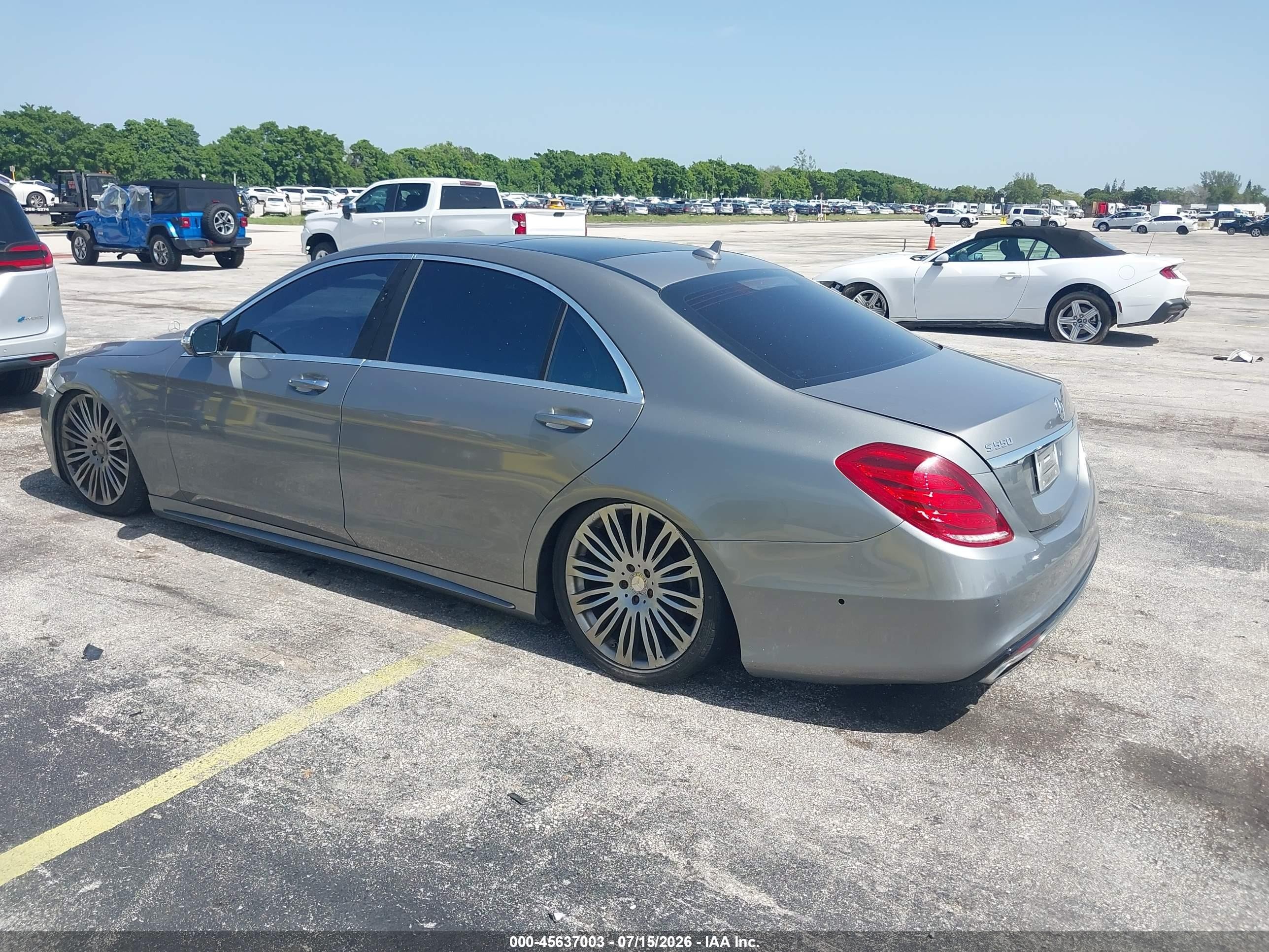2015 Mercedes-benz S 550   Gray vin: WDDUG8CB5FA141339