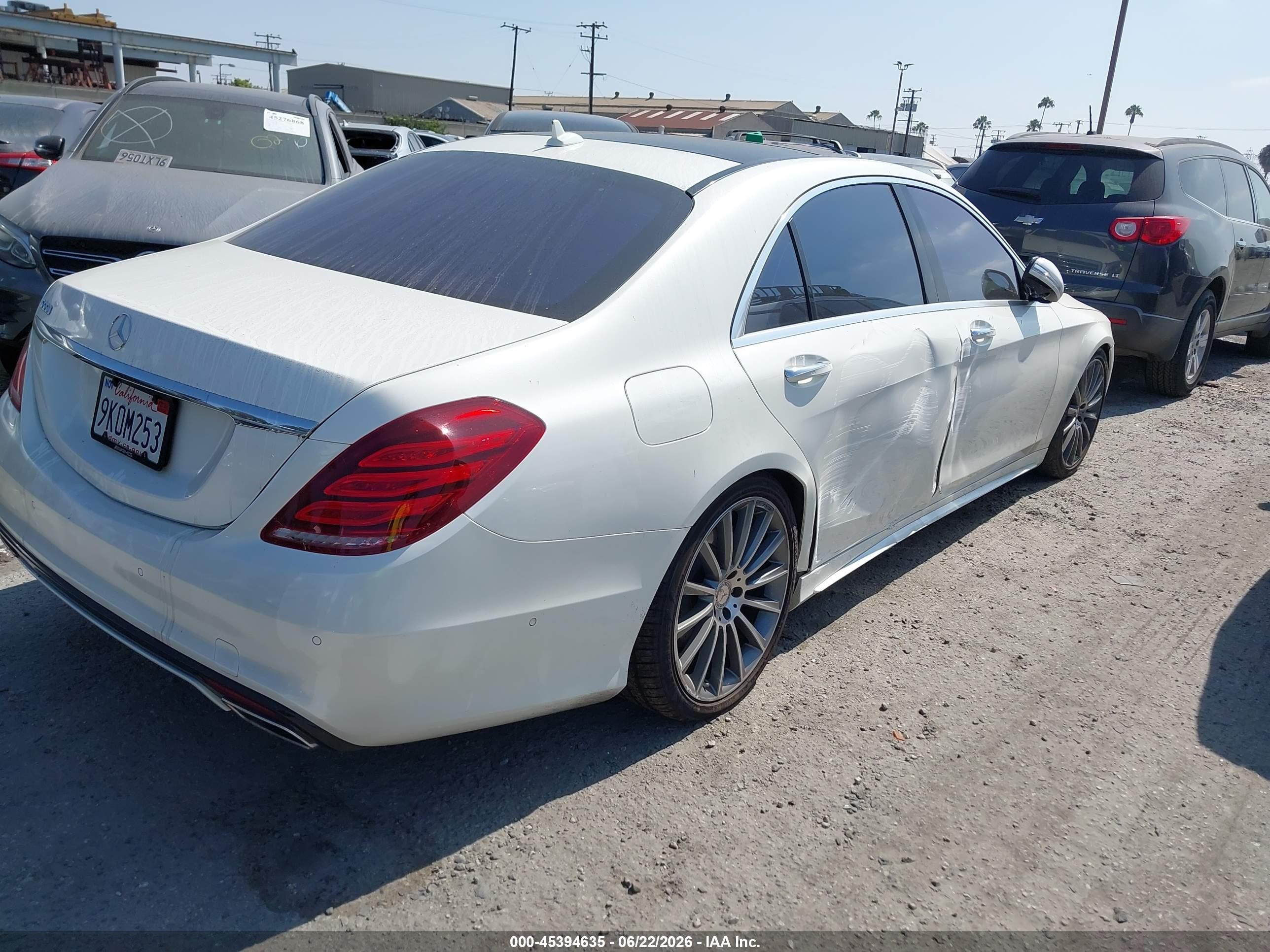 2015 Mercedes-benz S 550 White vin: WDDUG8CB5FA149859
