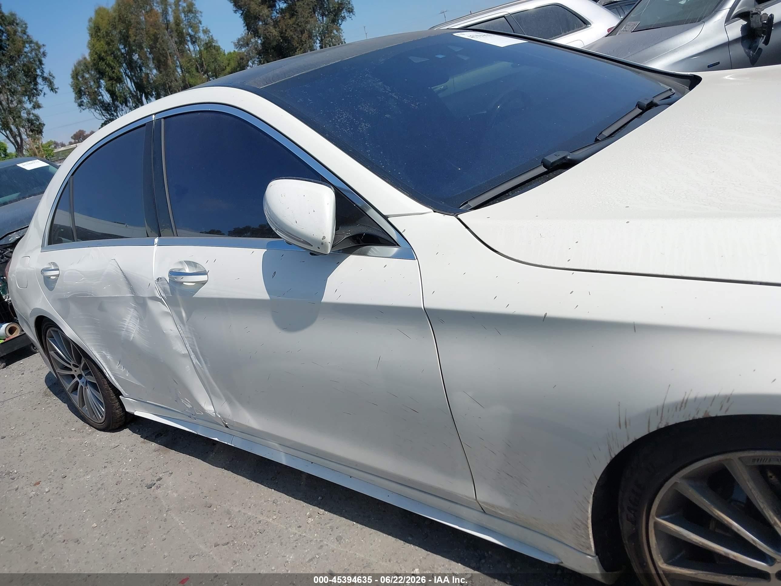 2015 Mercedes-benz S 550 White vin: WDDUG8CB5FA149859
