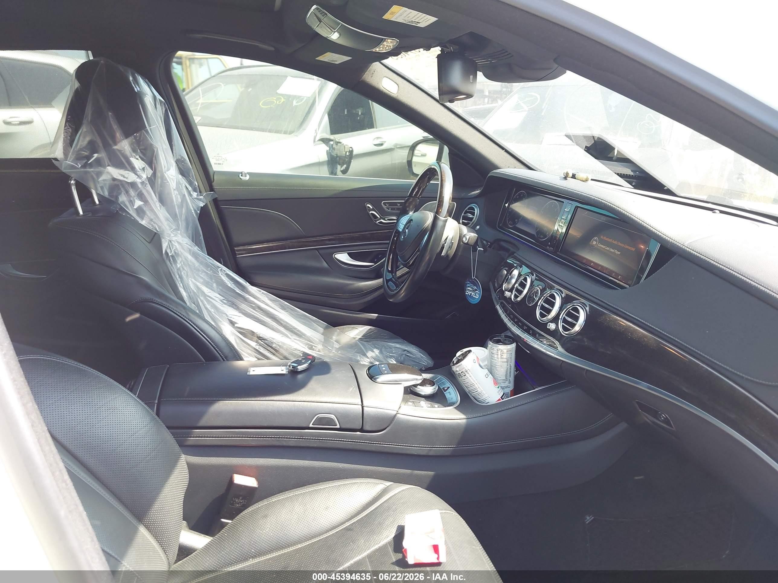2015 Mercedes-benz S 550 White vin: WDDUG8CB5FA149859