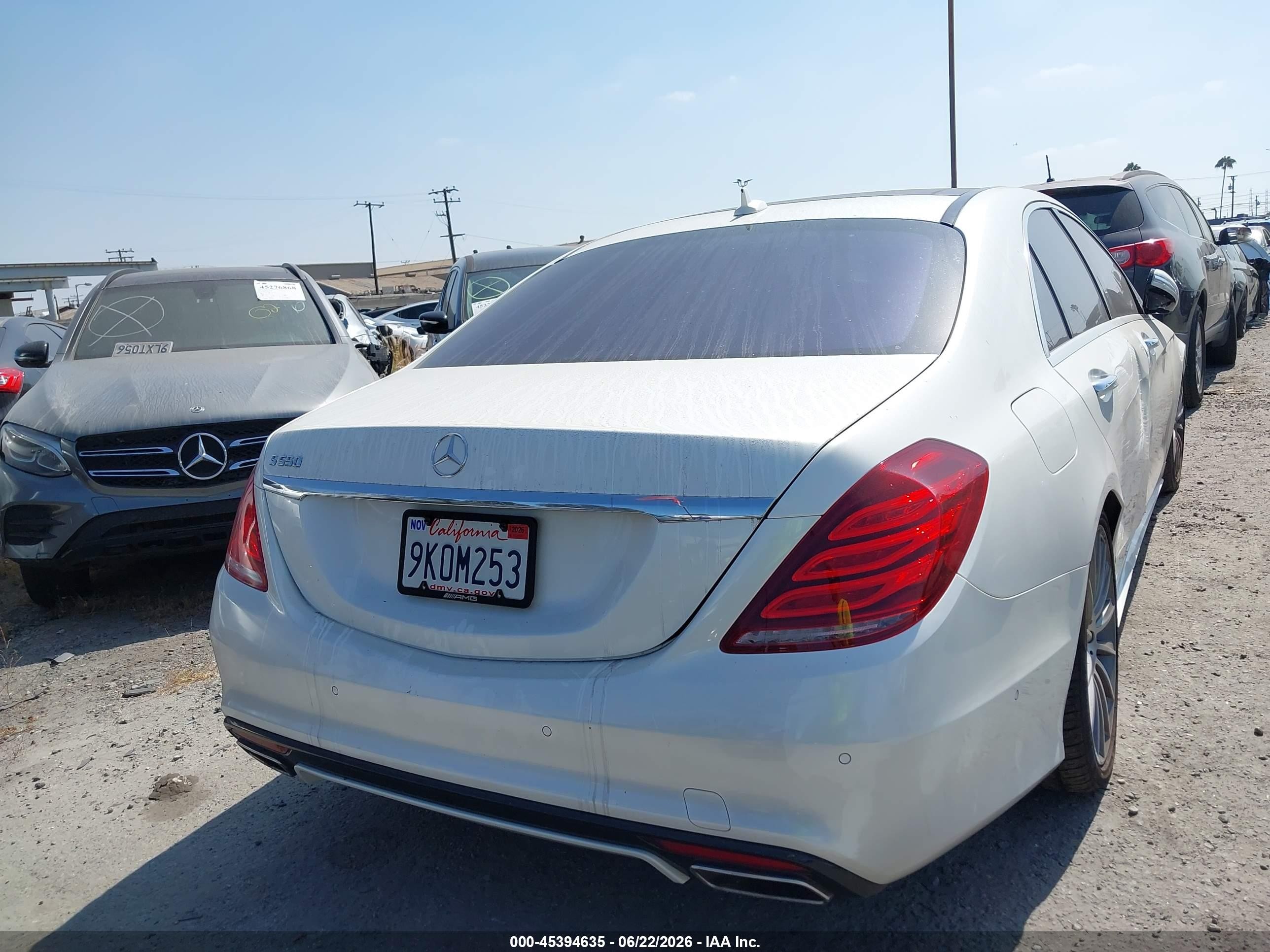 2015 Mercedes-benz S 550 White vin: WDDUG8CB5FA149859