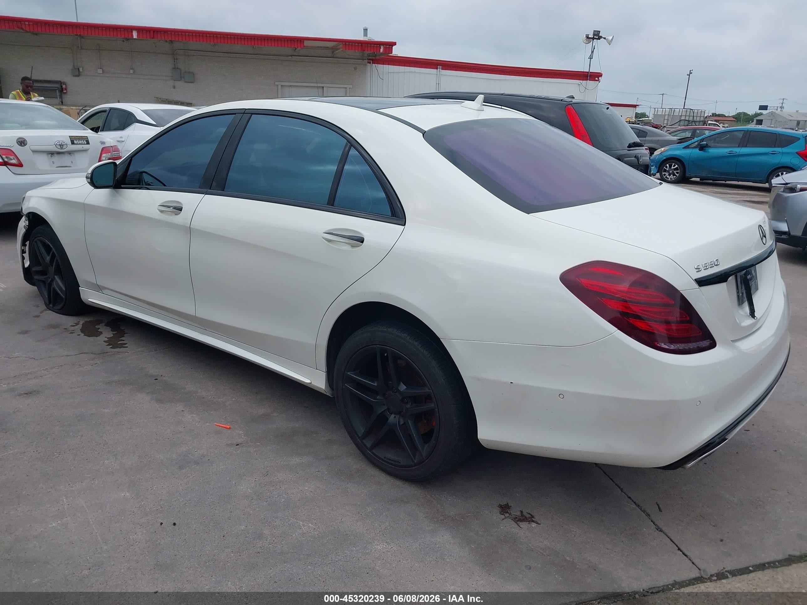 2014 Mercedes-benz S 550   White vin: WDDUG8CB6EA009169