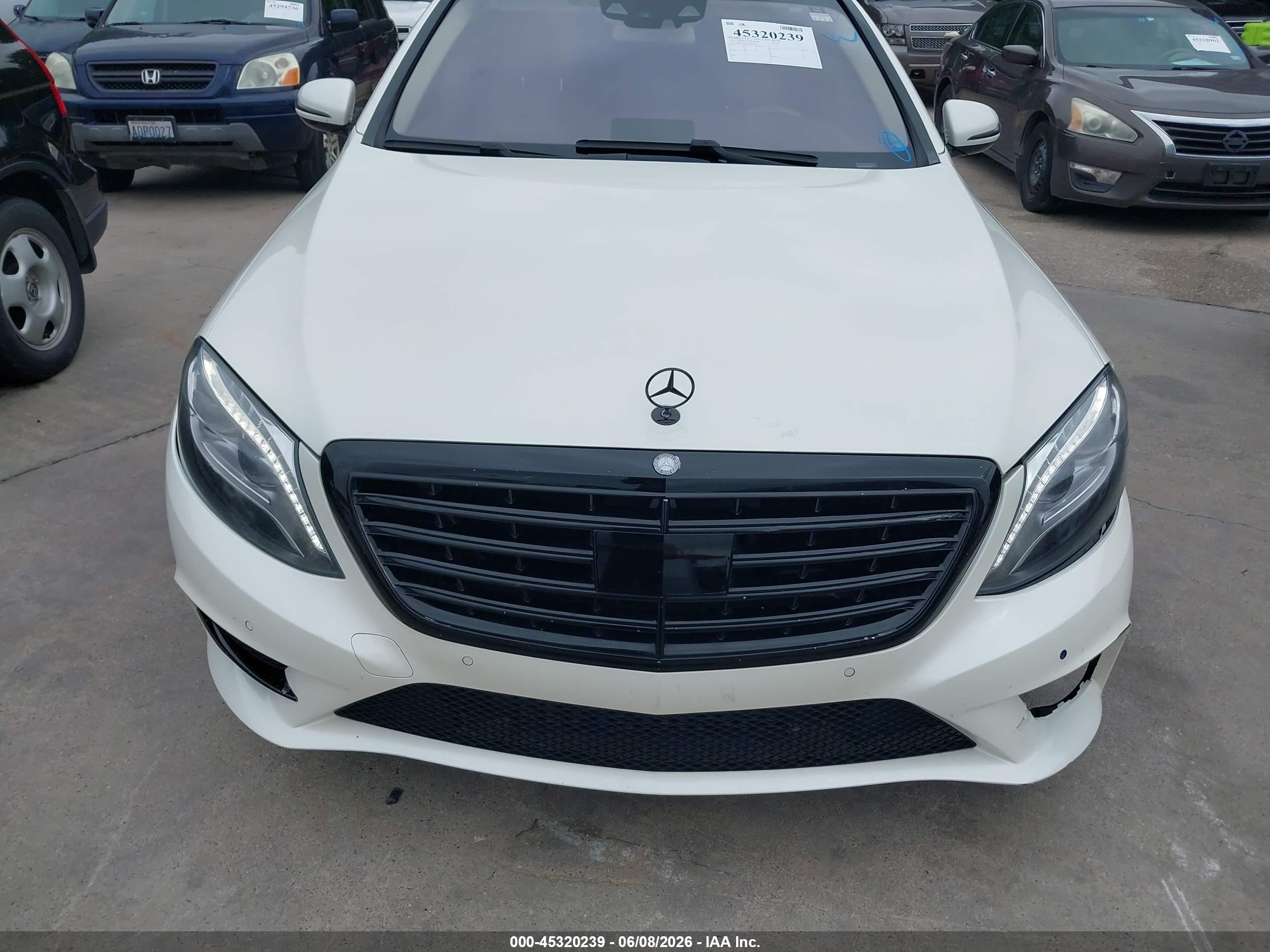 2014 Mercedes-benz S 550   White vin: WDDUG8CB6EA009169