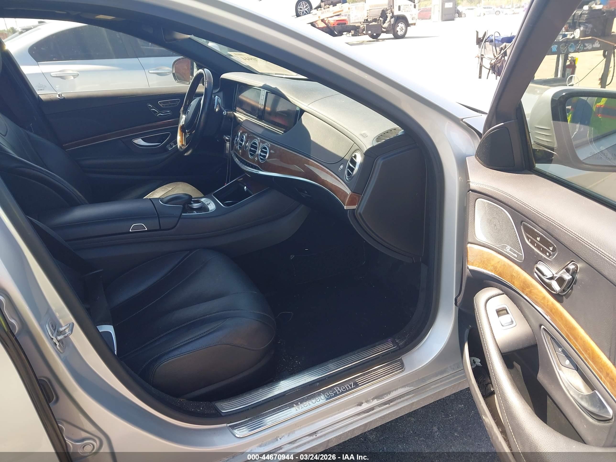 2014 Mercedes-benz S 550   Gray vin: WDDUG8CB6EA043063