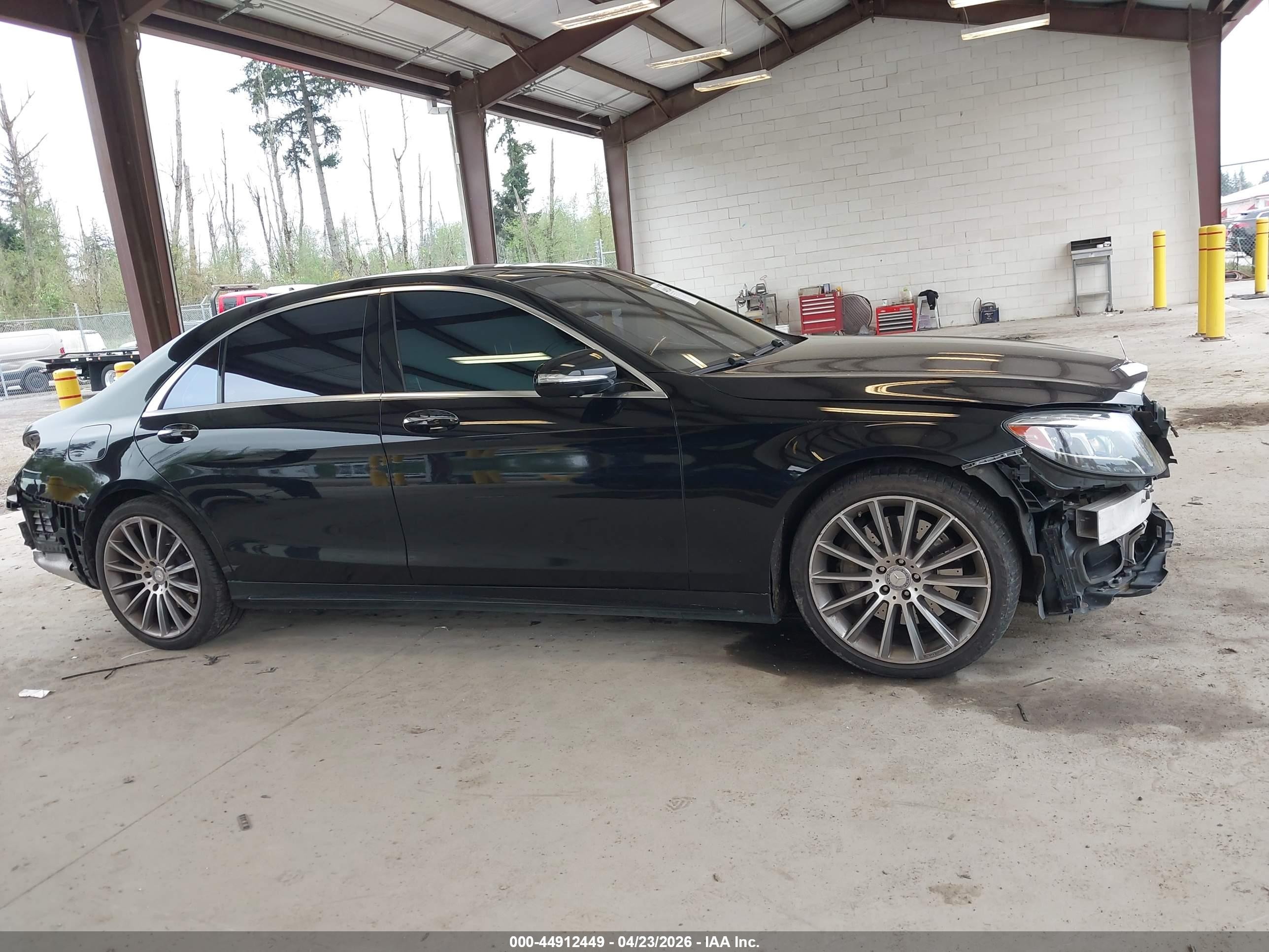 2014 Mercedes-benz S 550   Black vin: WDDUG8CB6EA043970