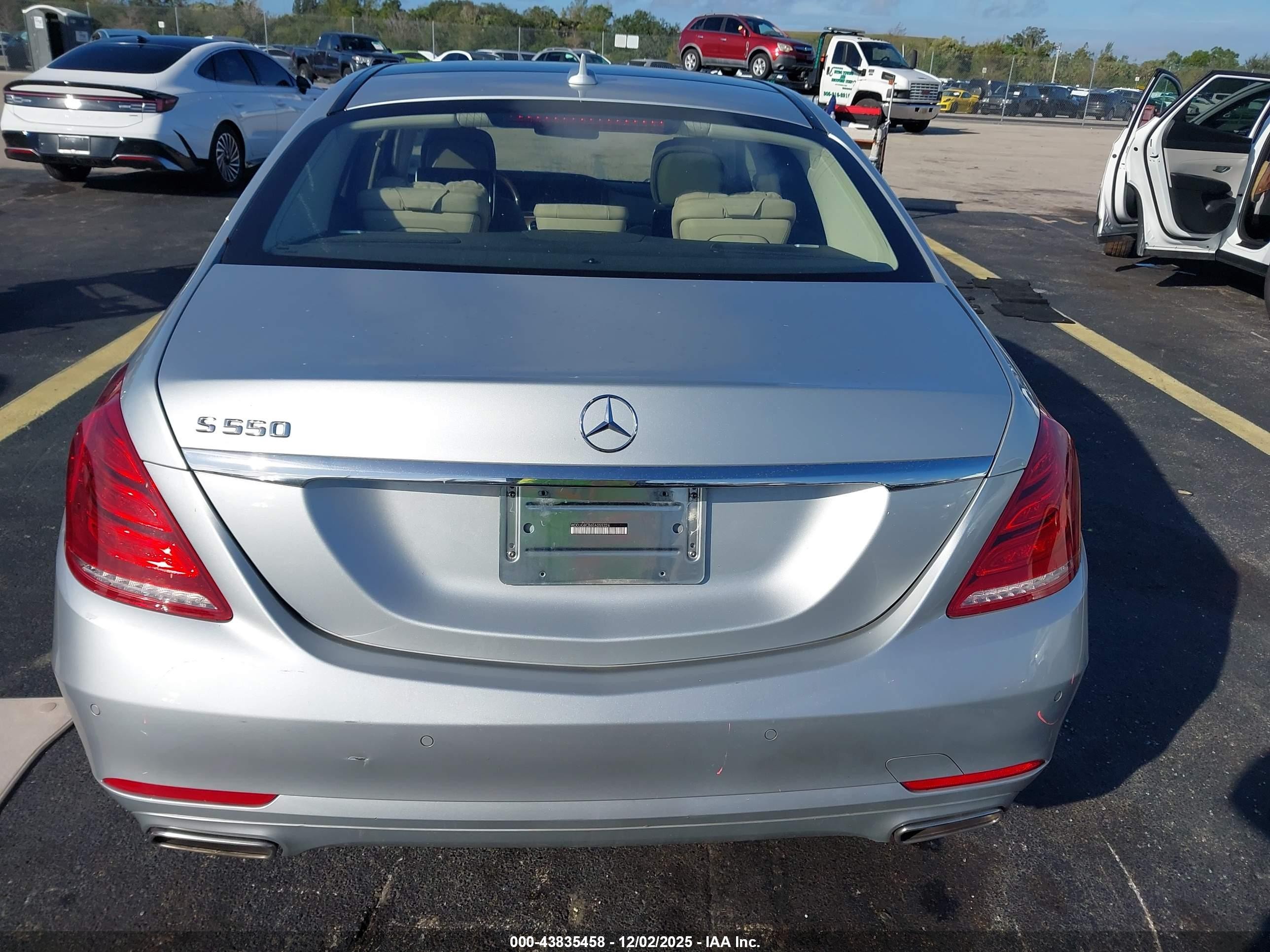 2014 Mercedes-benz S 550   Silver vin: WDDUG8CB6EA055326