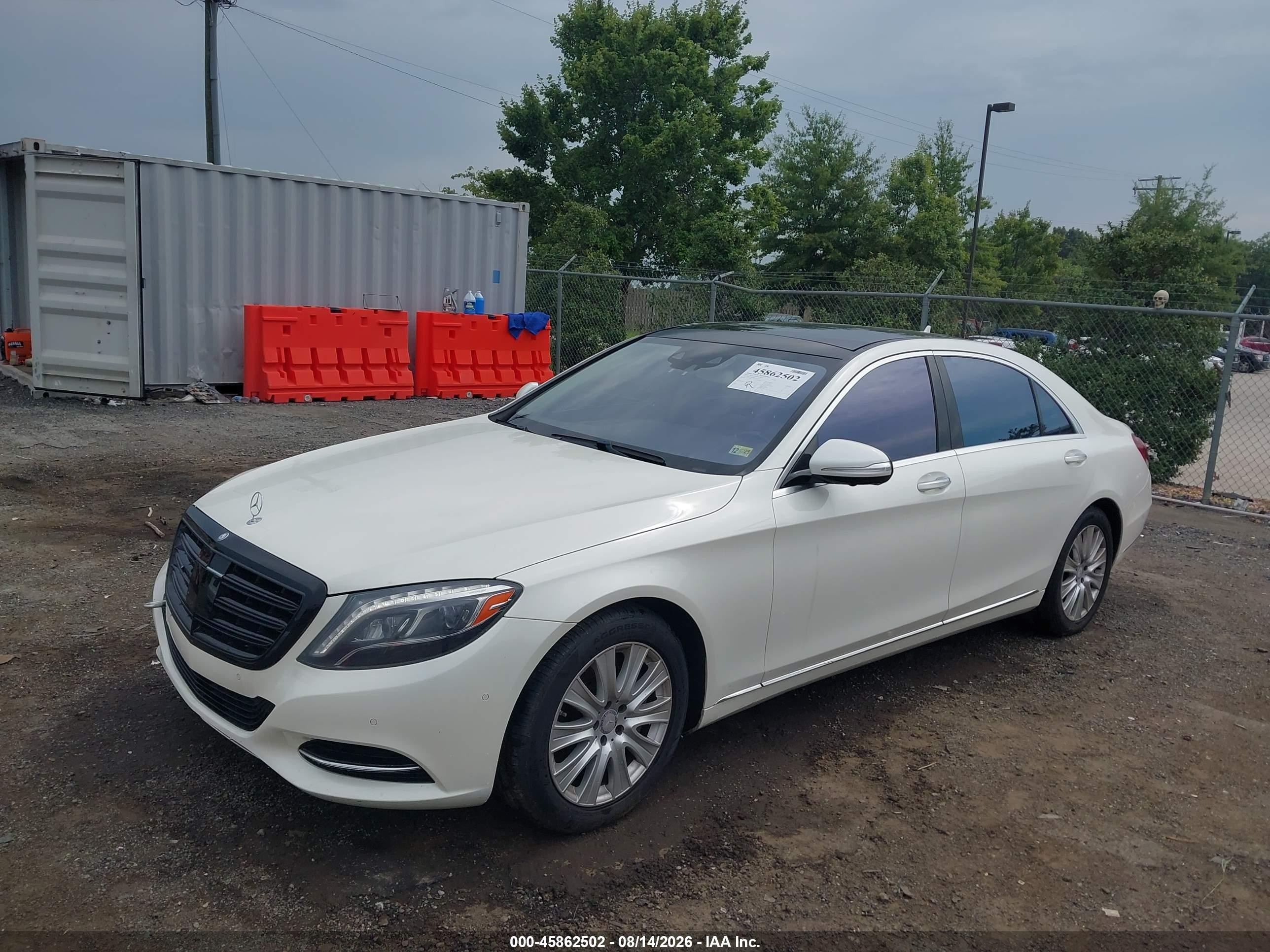 2014 Mercedes-benz S 550   White vin: WDDUG8CB6EA056170