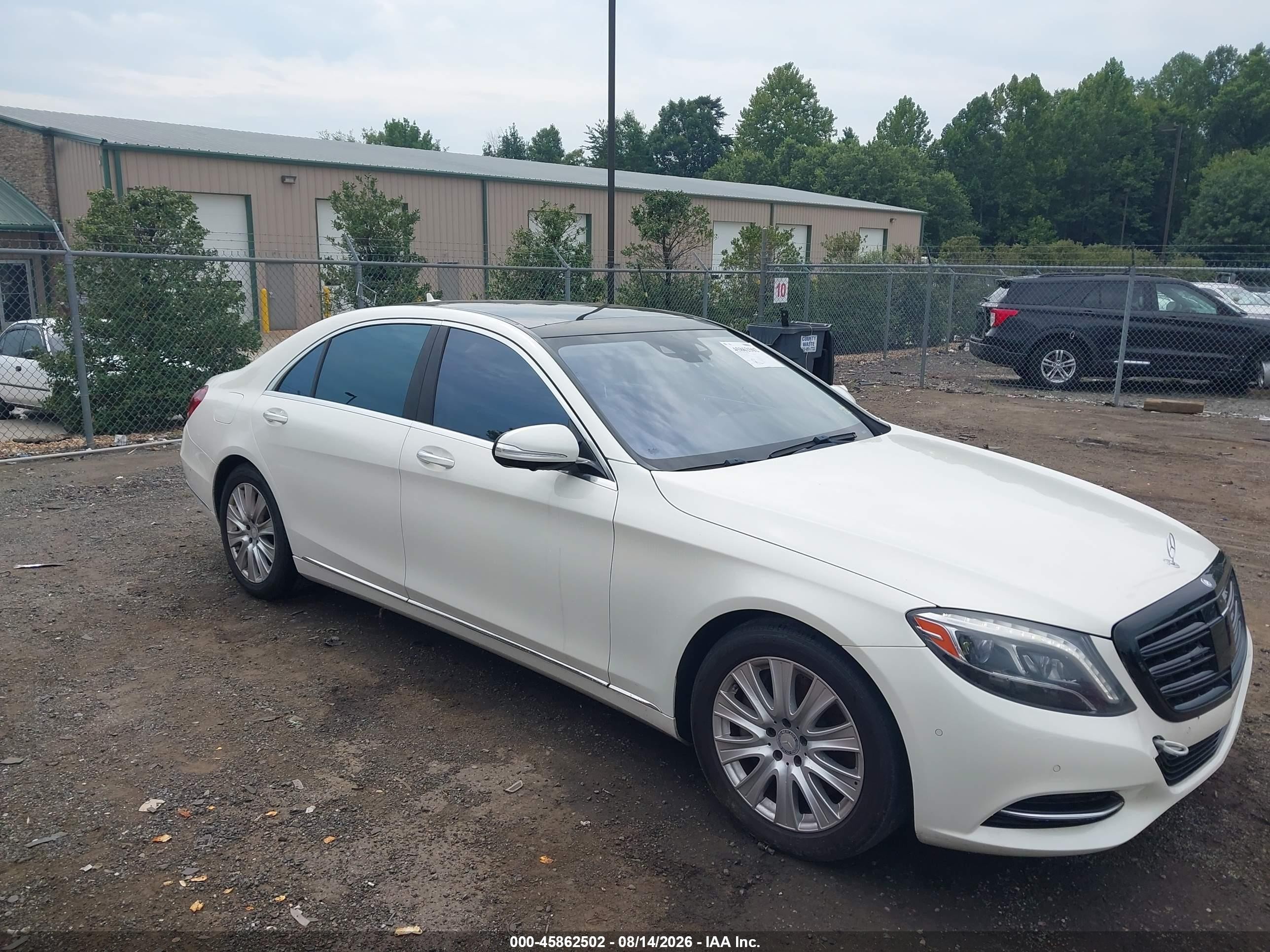 2014 Mercedes-benz S 550   White vin: WDDUG8CB6EA056170