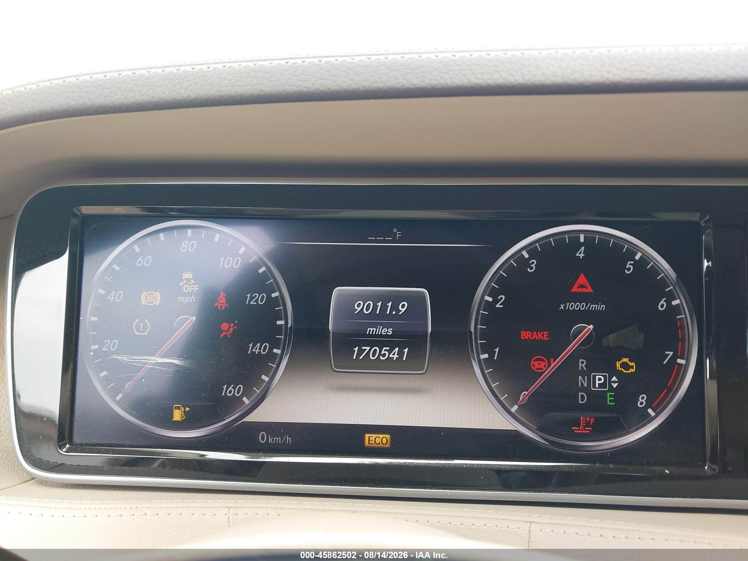 2014 Mercedes-benz S 550   White vin: WDDUG8CB6EA056170