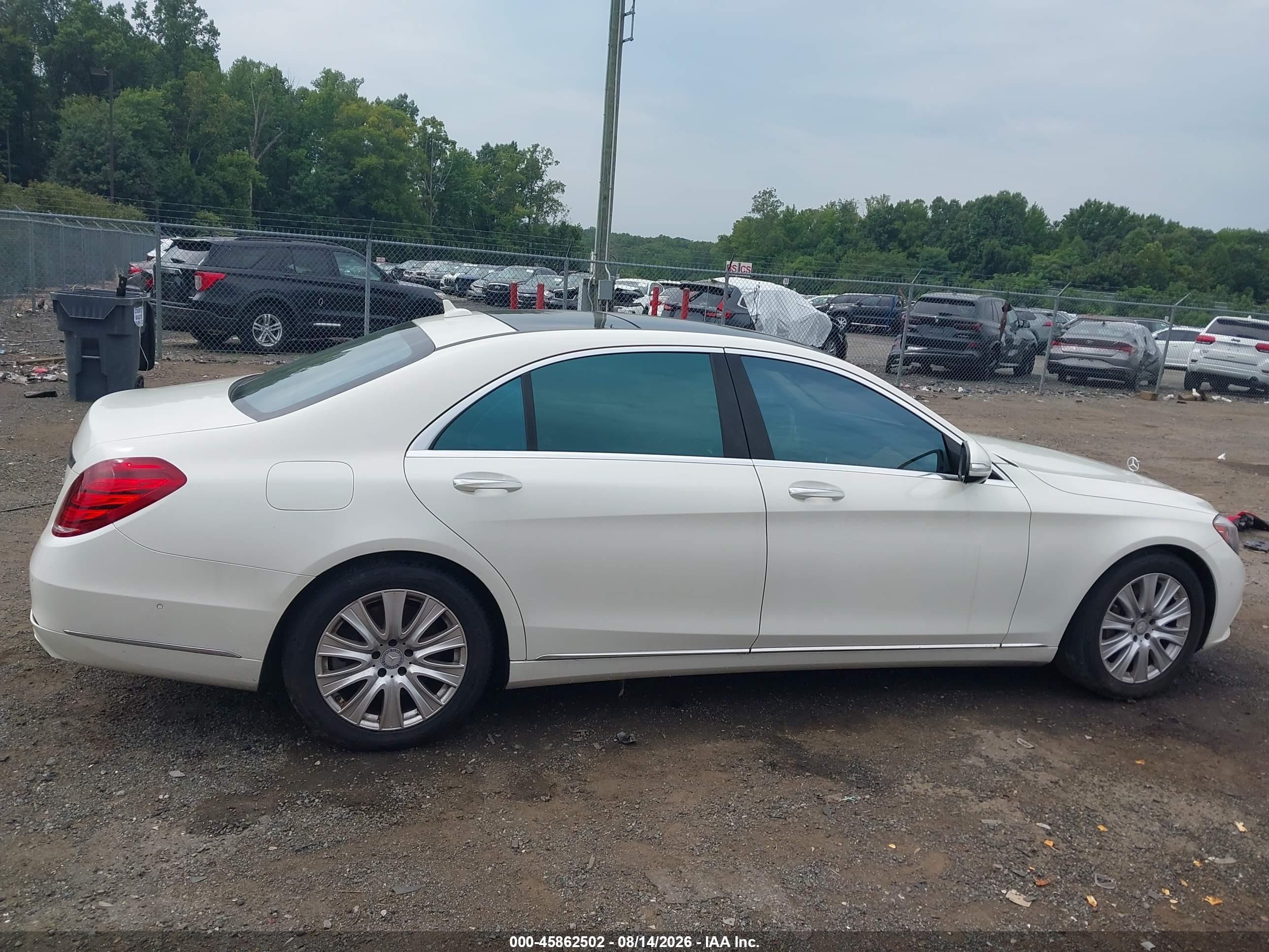 2014 Mercedes-benz S 550   White vin: WDDUG8CB6EA056170