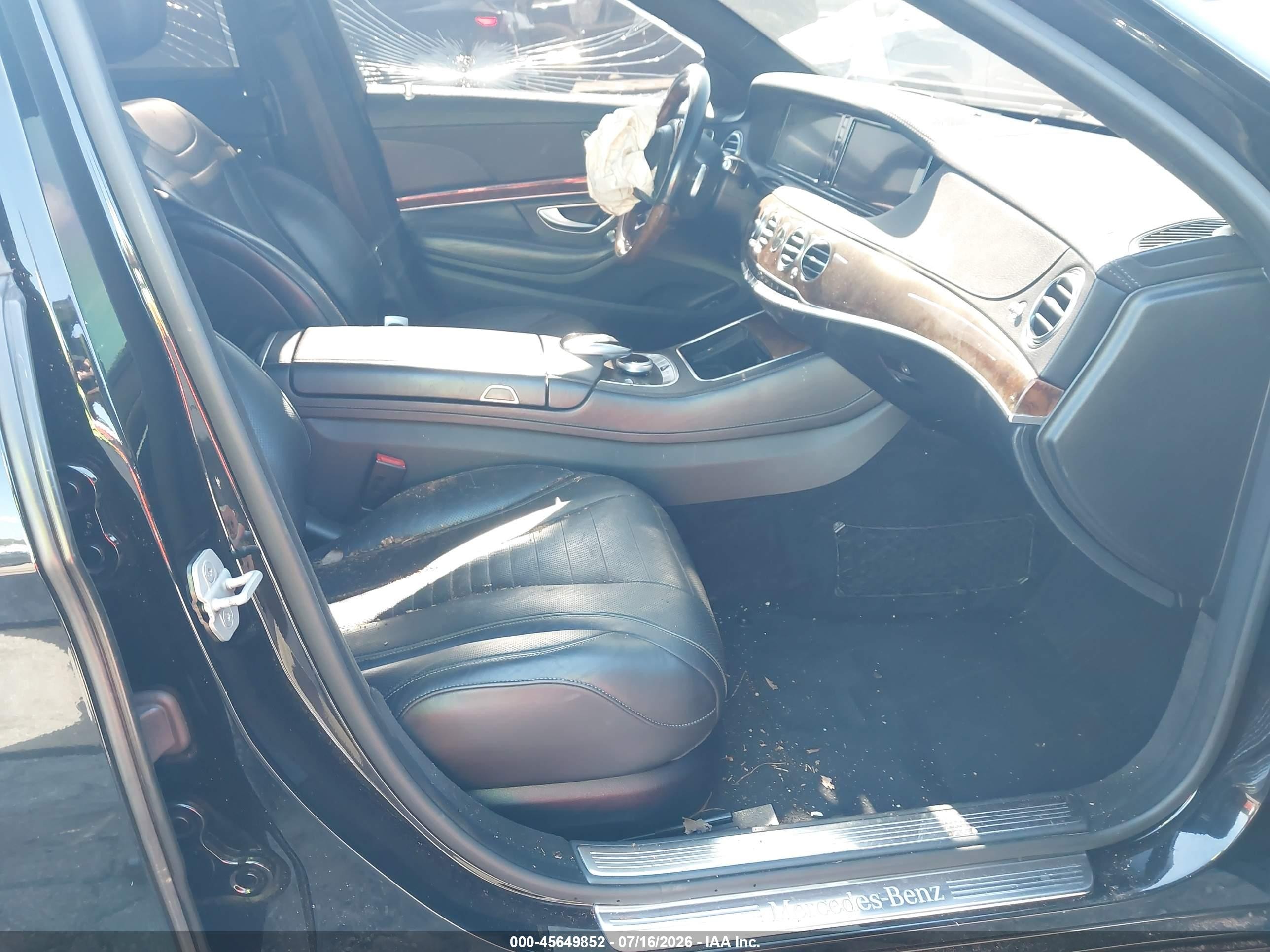 2015 Mercedes-benz S 550   Black vin: WDDUG8CB6FA181722