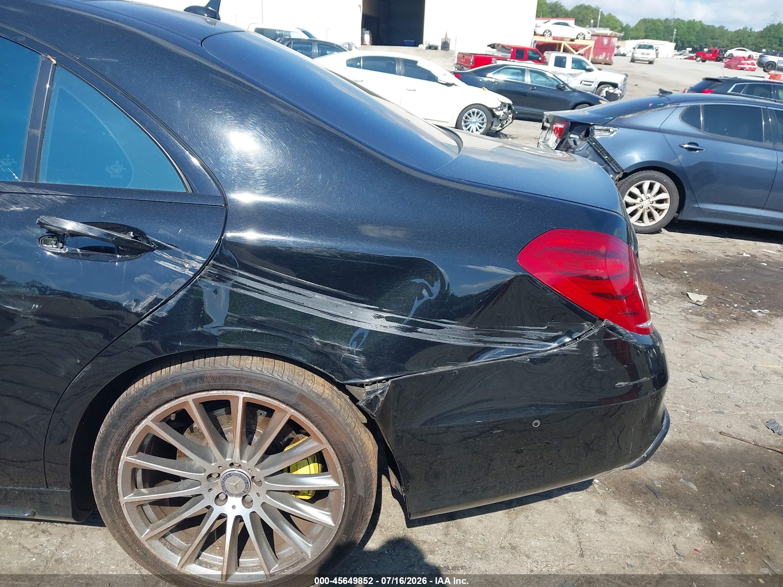 2015 Mercedes-benz S 550   Black vin: WDDUG8CB6FA181722