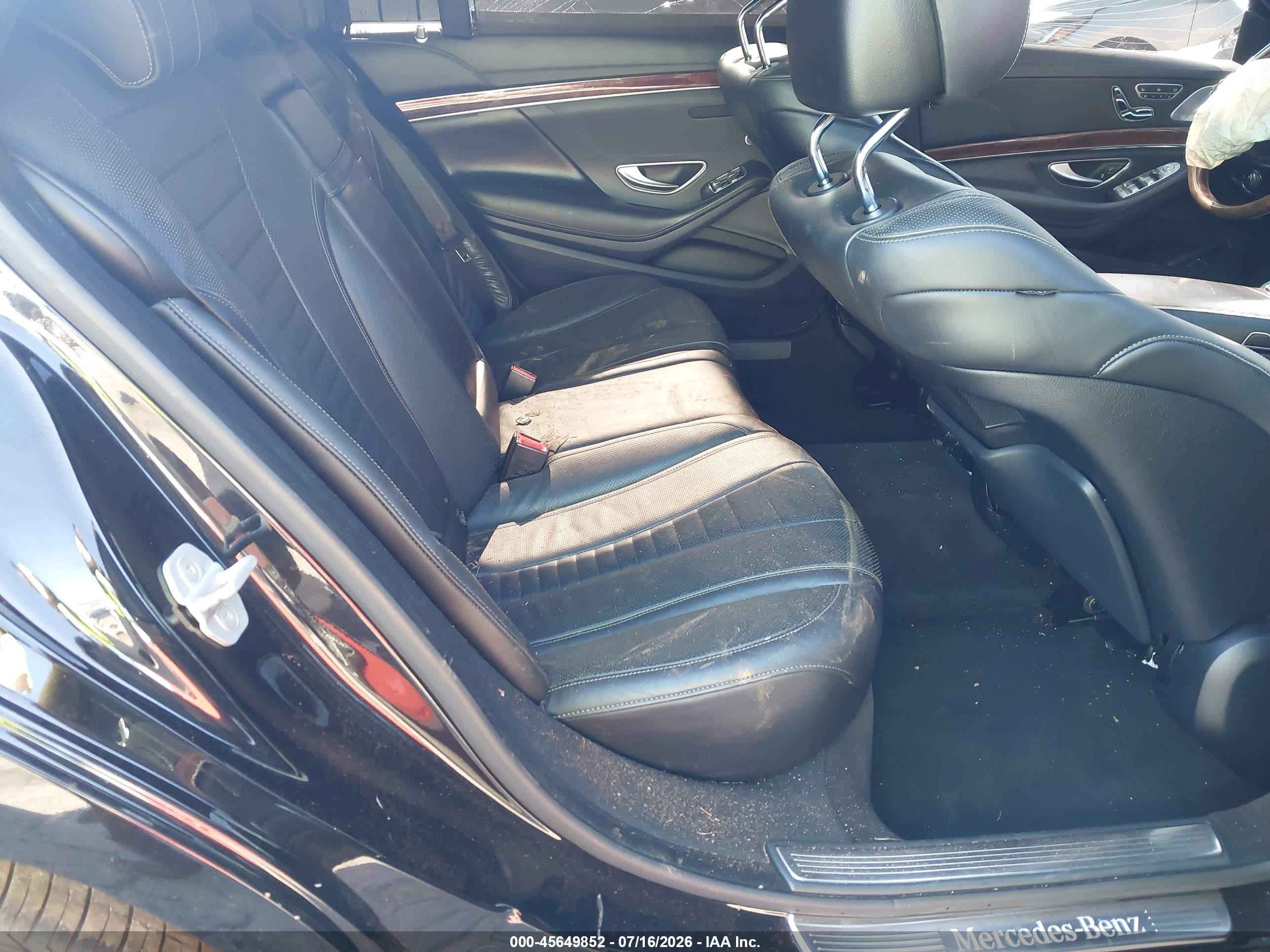 2015 Mercedes-benz S 550   Black vin: WDDUG8CB6FA181722
