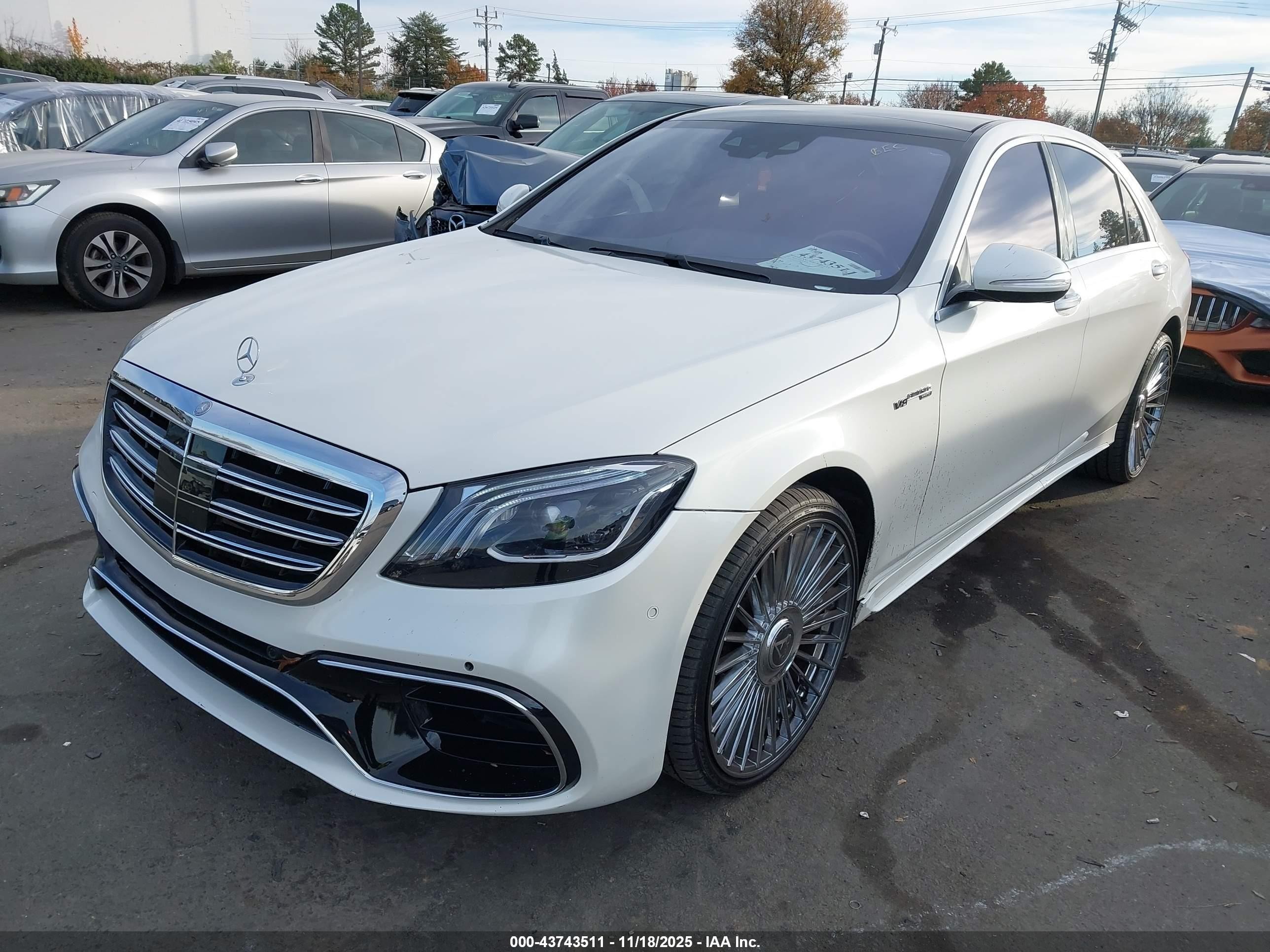 2014 Mercedes-benz S 550   White vin: WDDUG8CB7EA020603