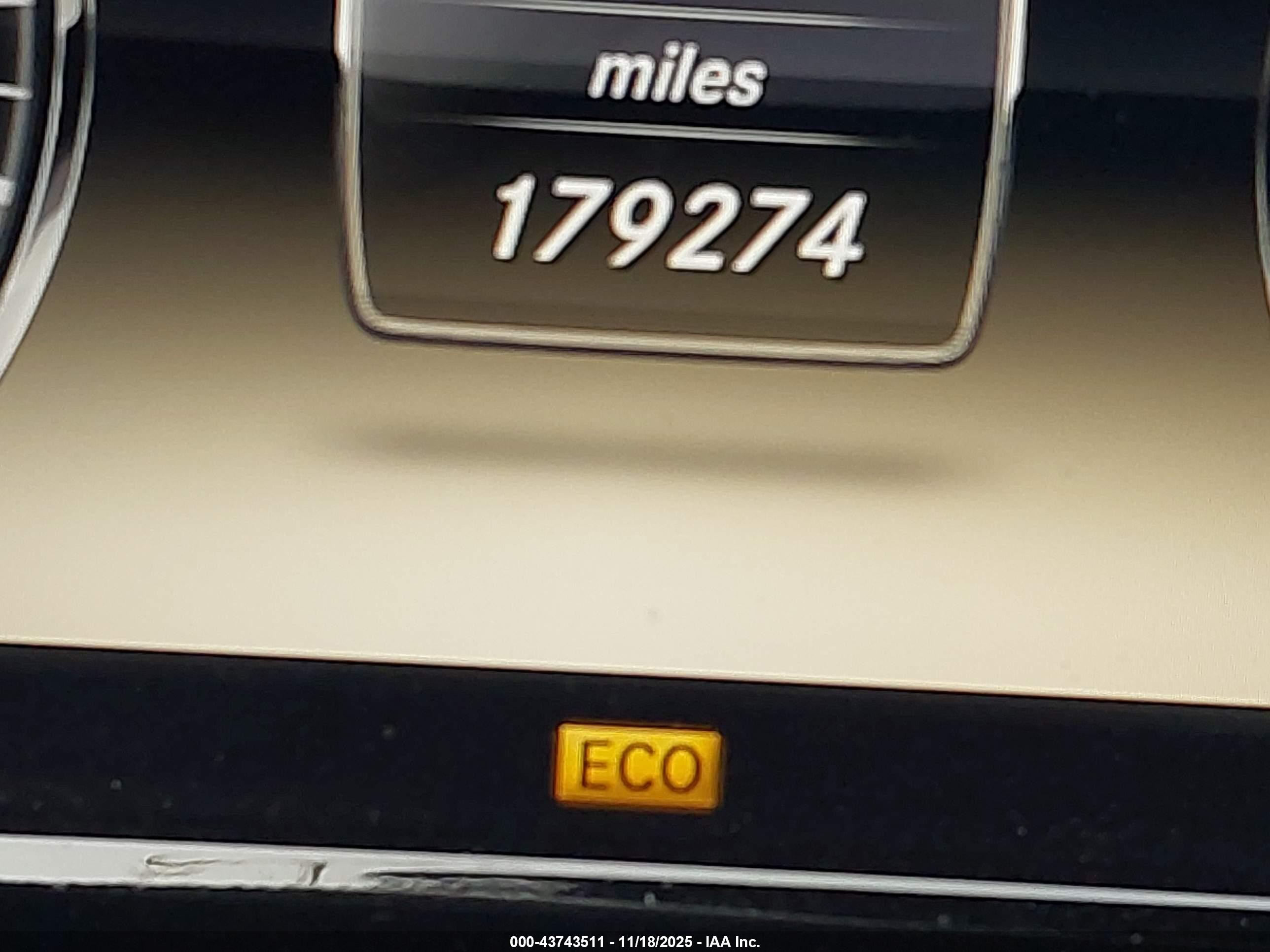 2014 Mercedes-benz S 550   White vin: WDDUG8CB7EA020603