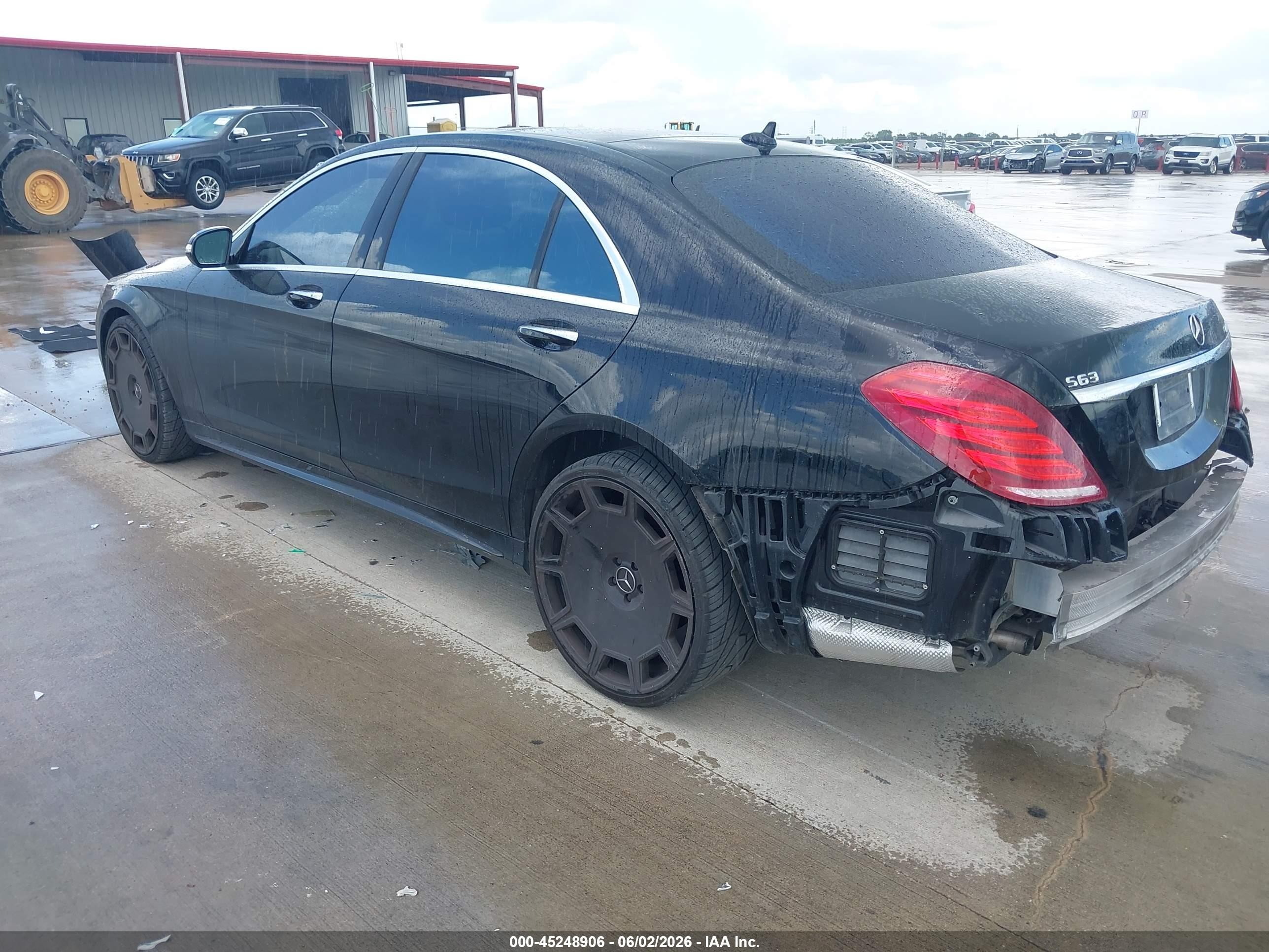 2014 Mercedes-benz S 550   Black vin: WDDUG8CB7EA025428