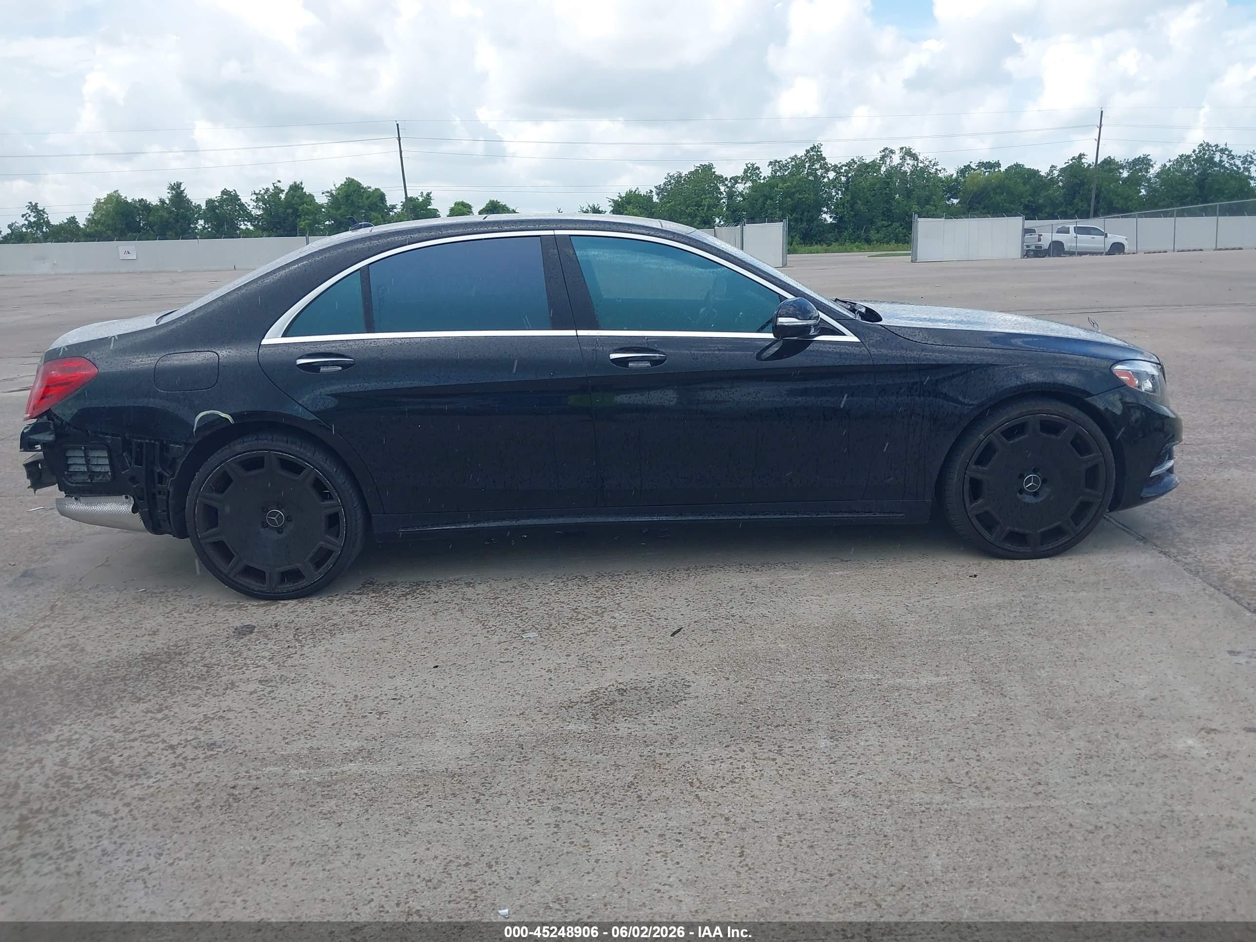 2014 Mercedes-benz S 550   Black vin: WDDUG8CB7EA025428