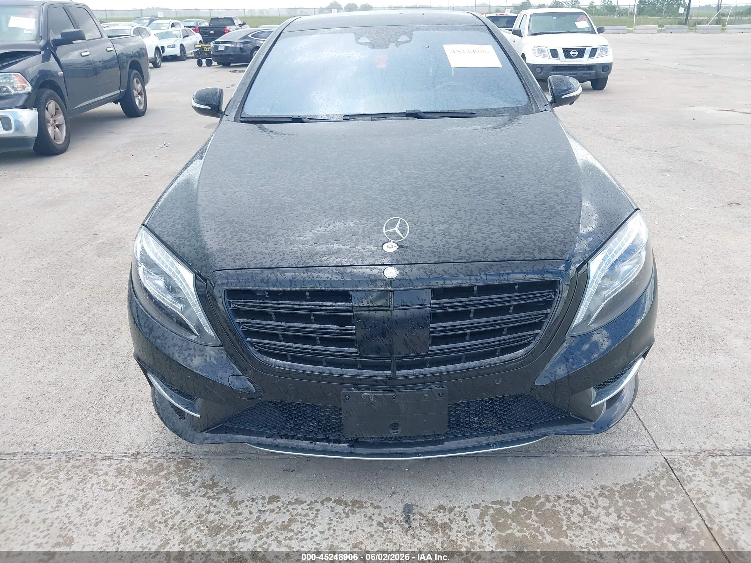 2014 Mercedes-benz S 550   Black vin: WDDUG8CB7EA025428