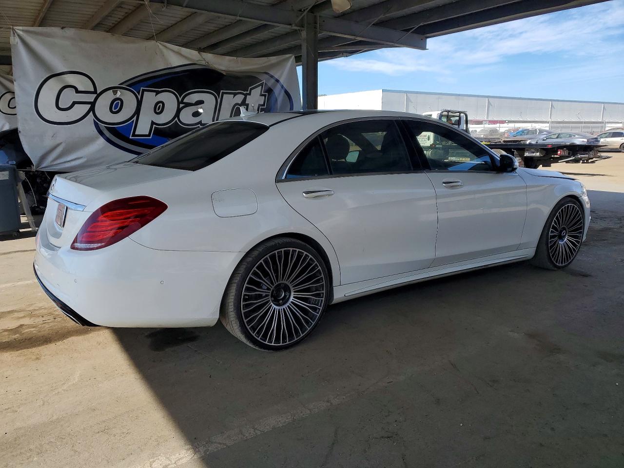 2014 Mercedes-benz S 550 White vin: WDDUG8CB7EA029608