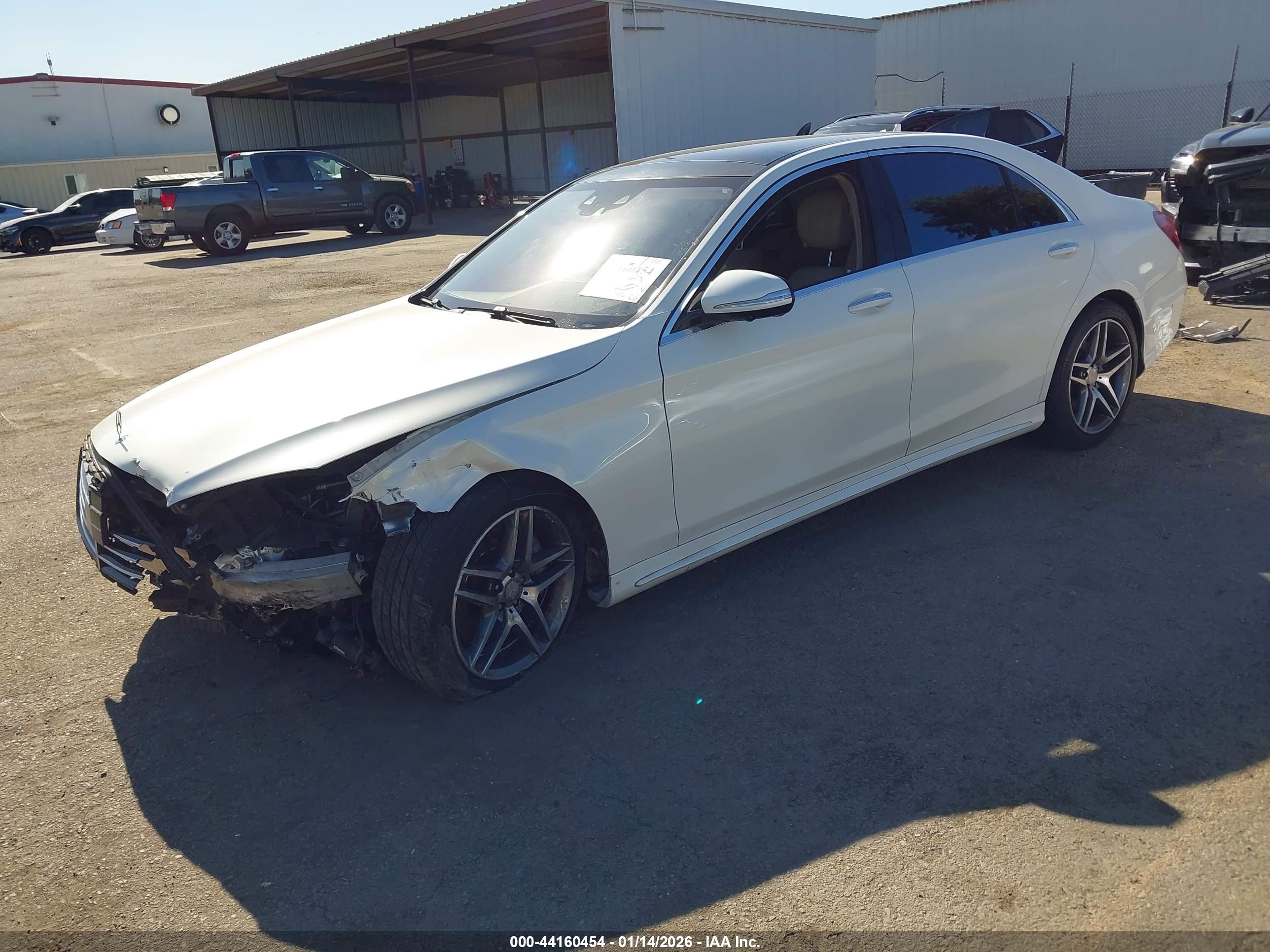 2014 Mercedes-benz S 550   White vin: WDDUG8CB7EA044562