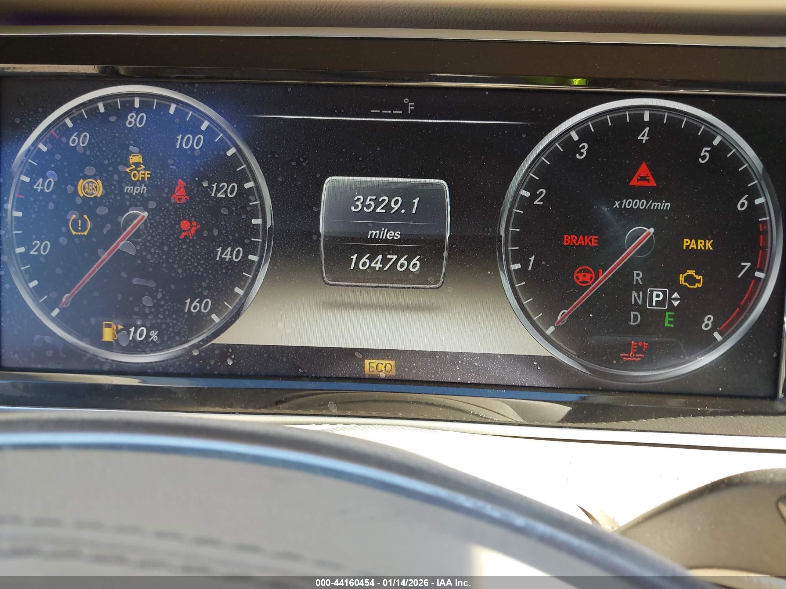 2014 Mercedes-benz S 550   White vin: WDDUG8CB7EA044562
