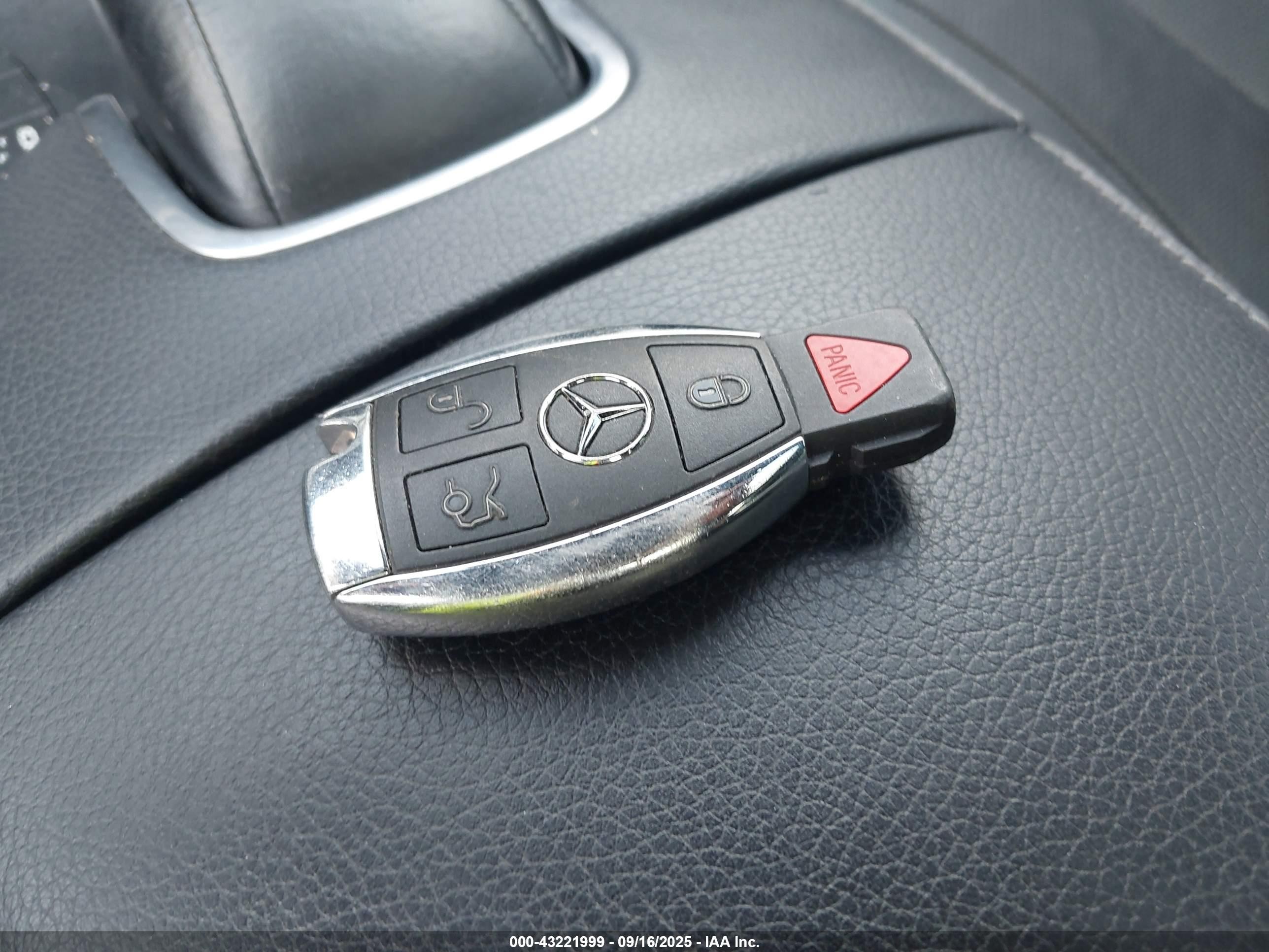 2014 Mercedes-benz S 550   Black vin: WDDUG8CB7EA049633