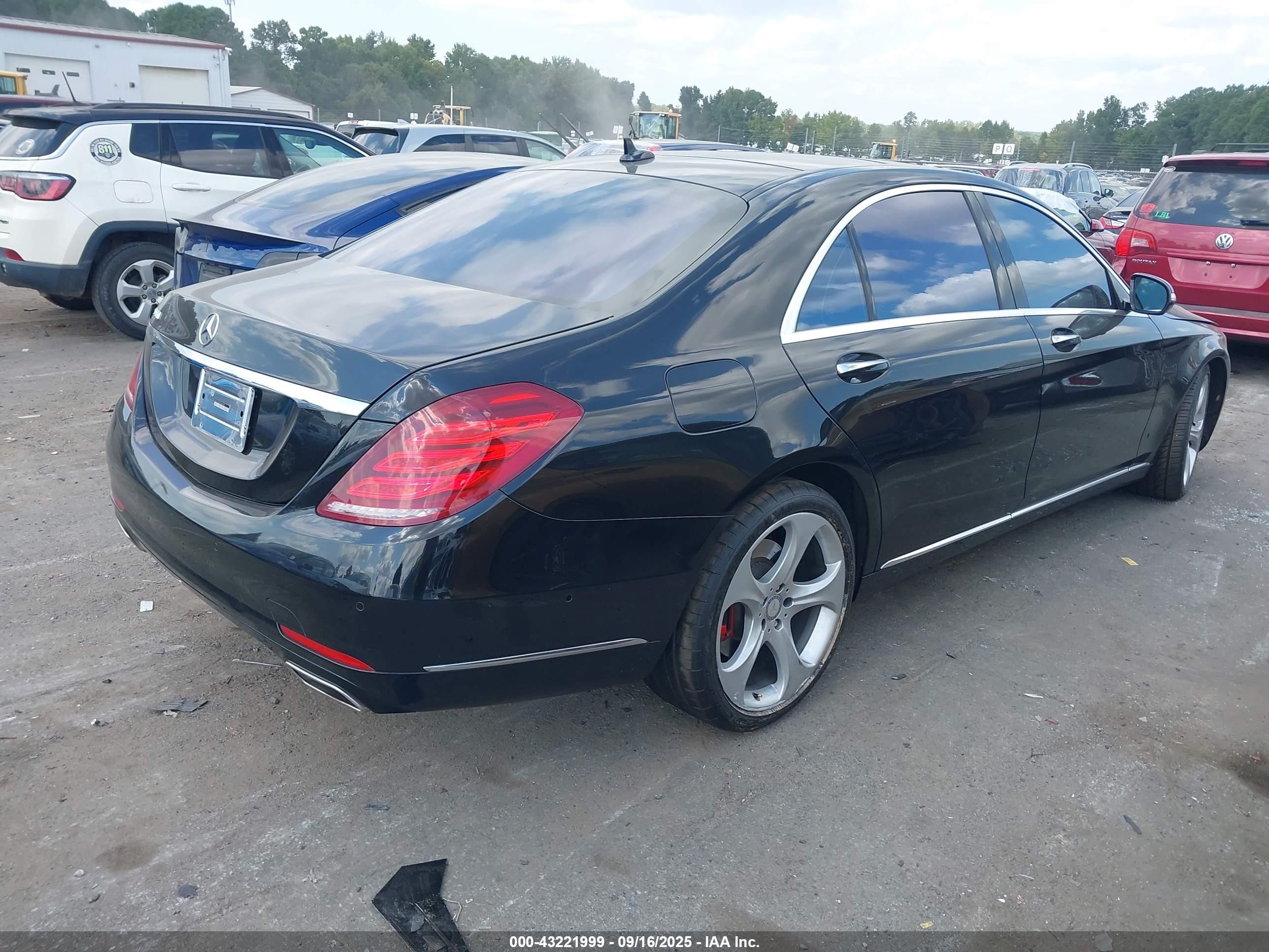 2014 Mercedes-benz S 550   Black vin: WDDUG8CB7EA049633