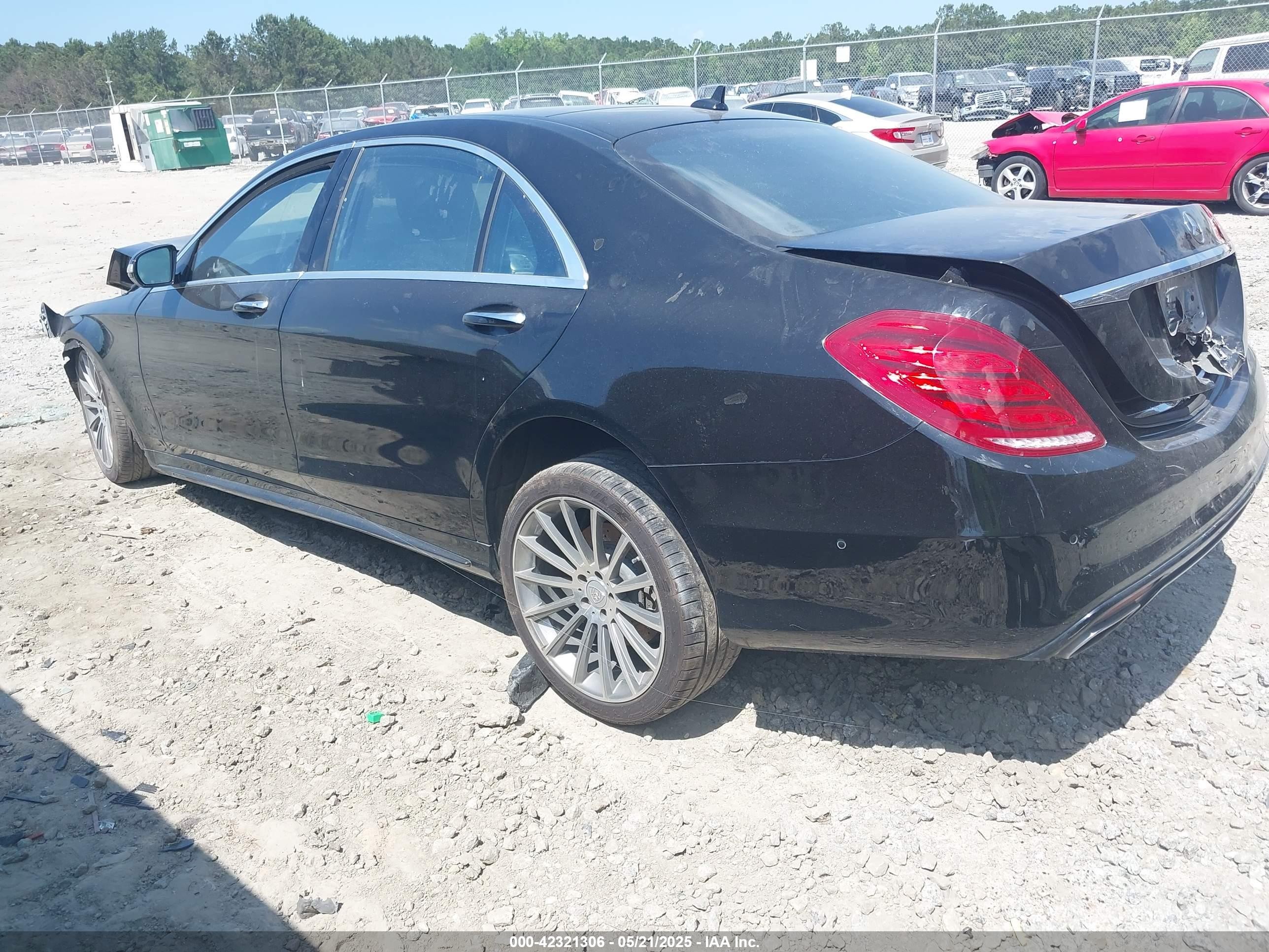 2014 Mercedes-benz S 550   Black vin: WDDUG8CB7EA064424