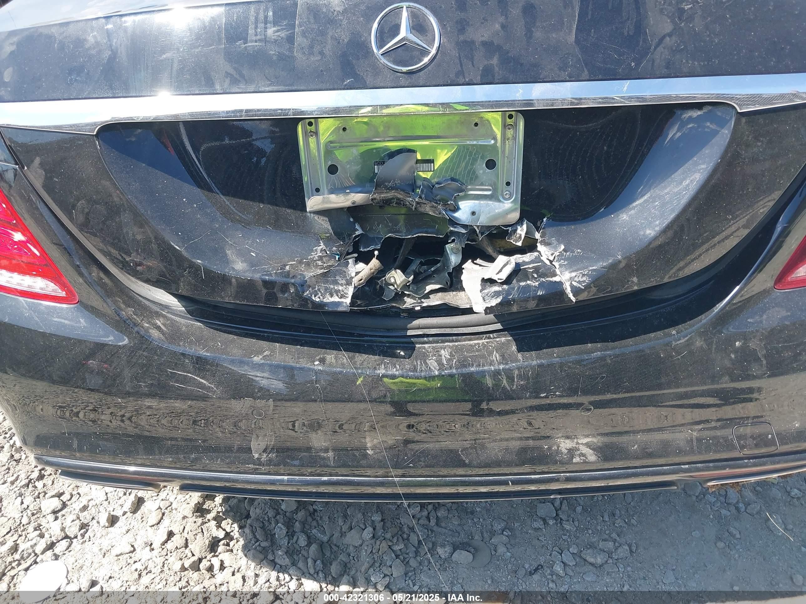 2014 Mercedes-benz S 550   Black vin: WDDUG8CB7EA064424