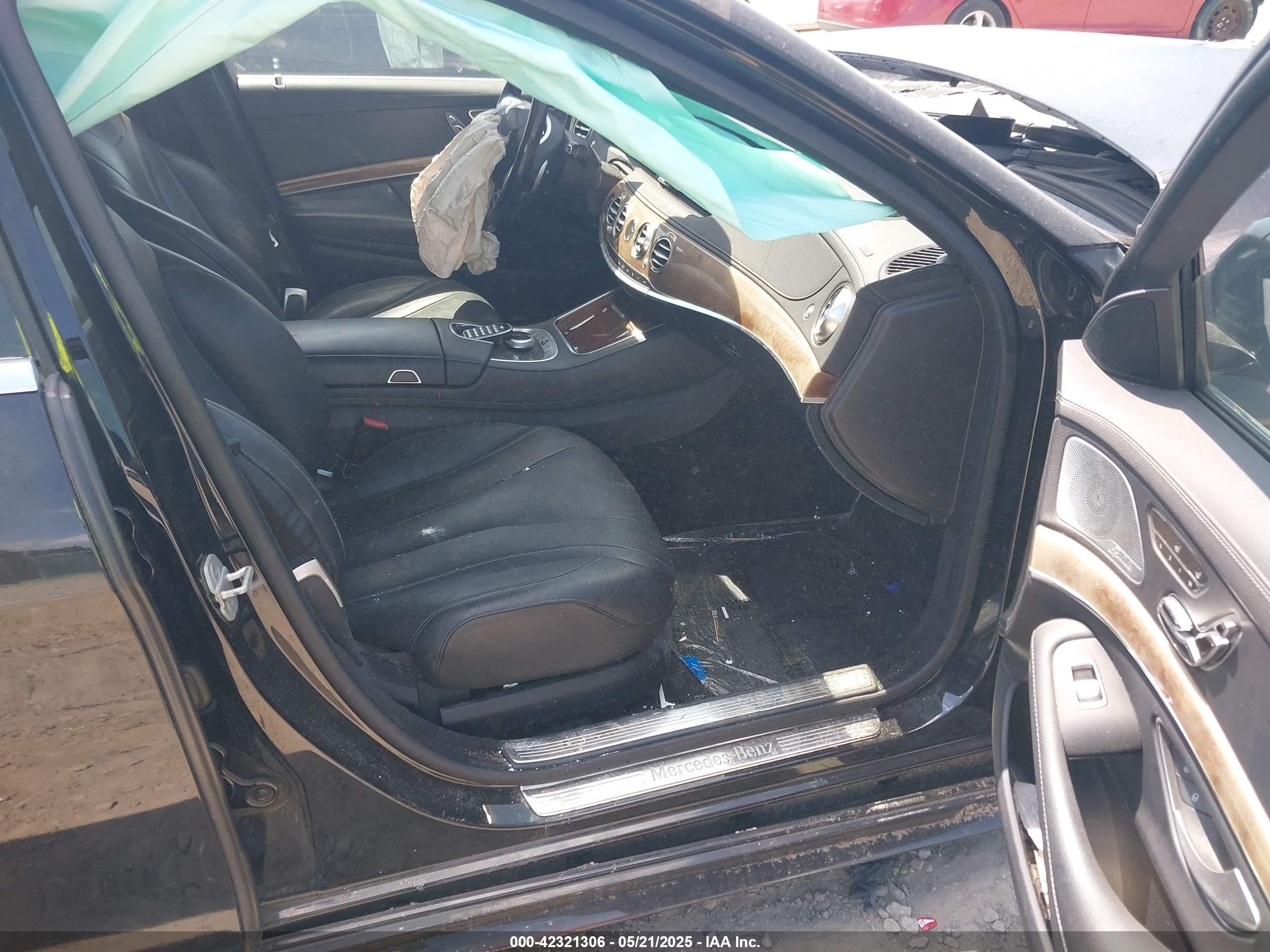 2014 Mercedes-benz S 550   Black vin: WDDUG8CB7EA064424