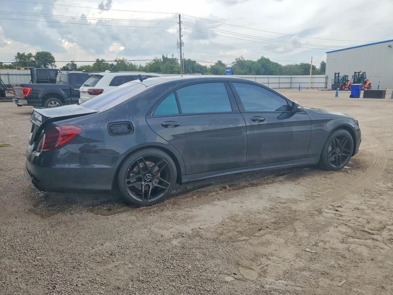 2015 Mercedes-benz S 550 Black vin: WDDUG8CB7FA095352