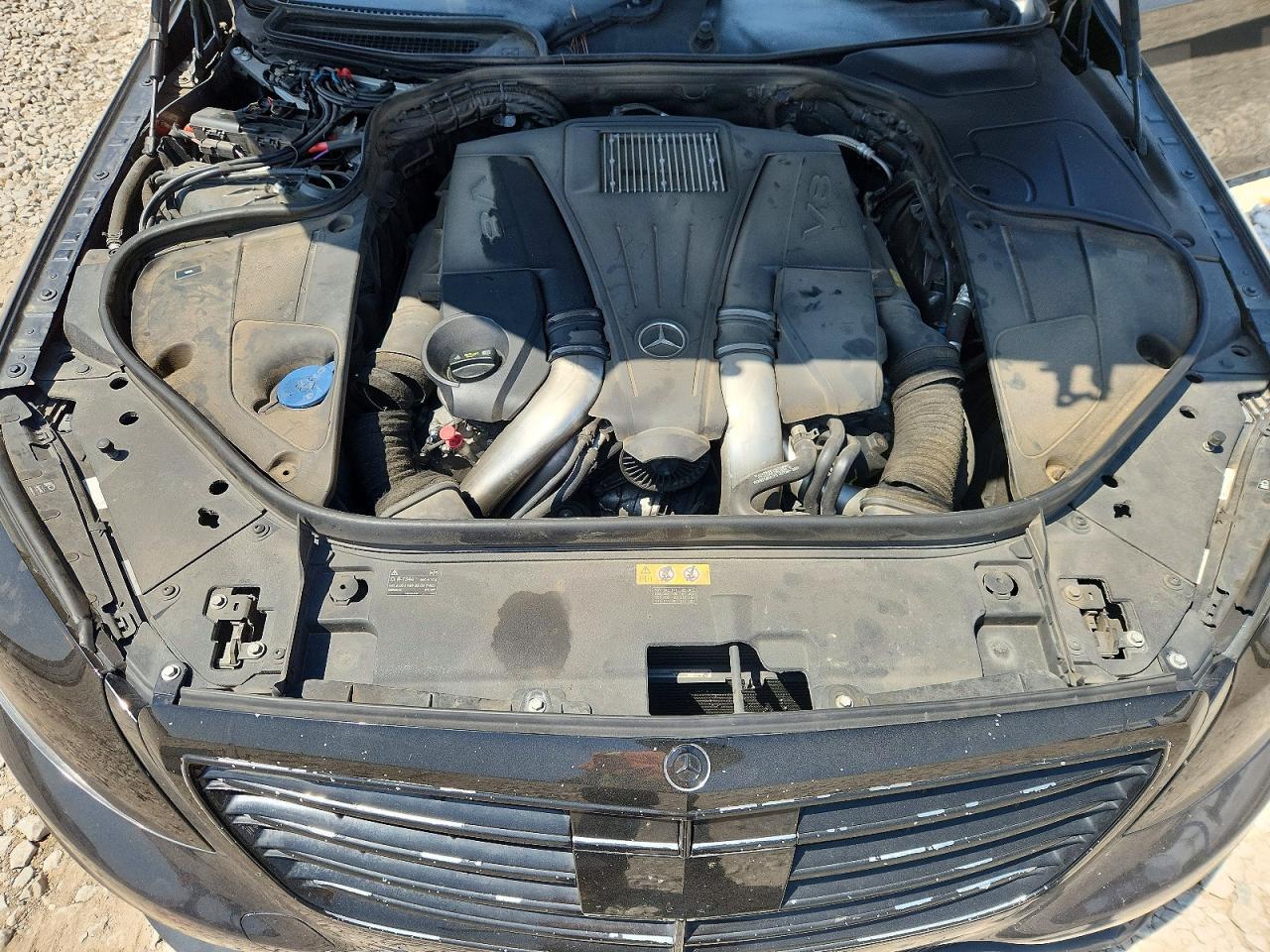 2015 Mercedes-benz S 550 Black vin: WDDUG8CB7FA095352